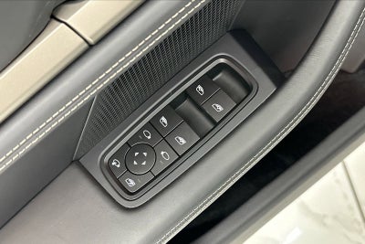 2025 Porsche Taycan Turbo