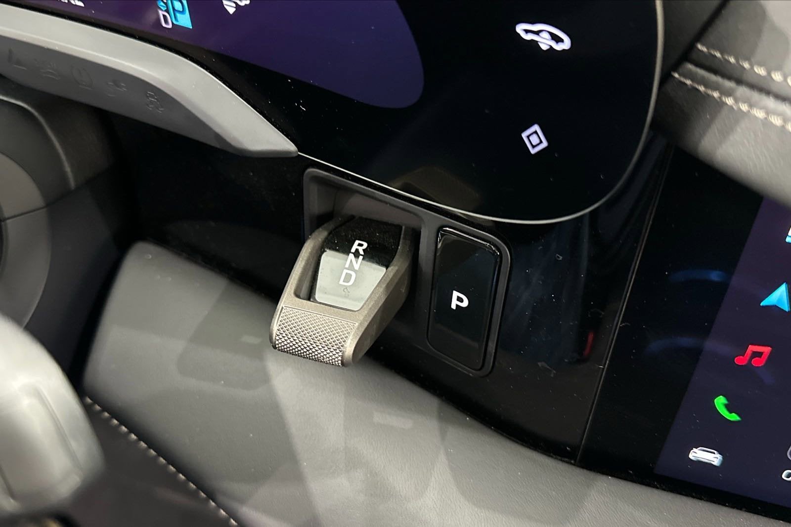 2025 Porsche Taycan Turbo