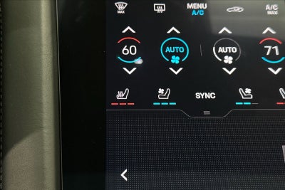 2025 Porsche Taycan Turbo