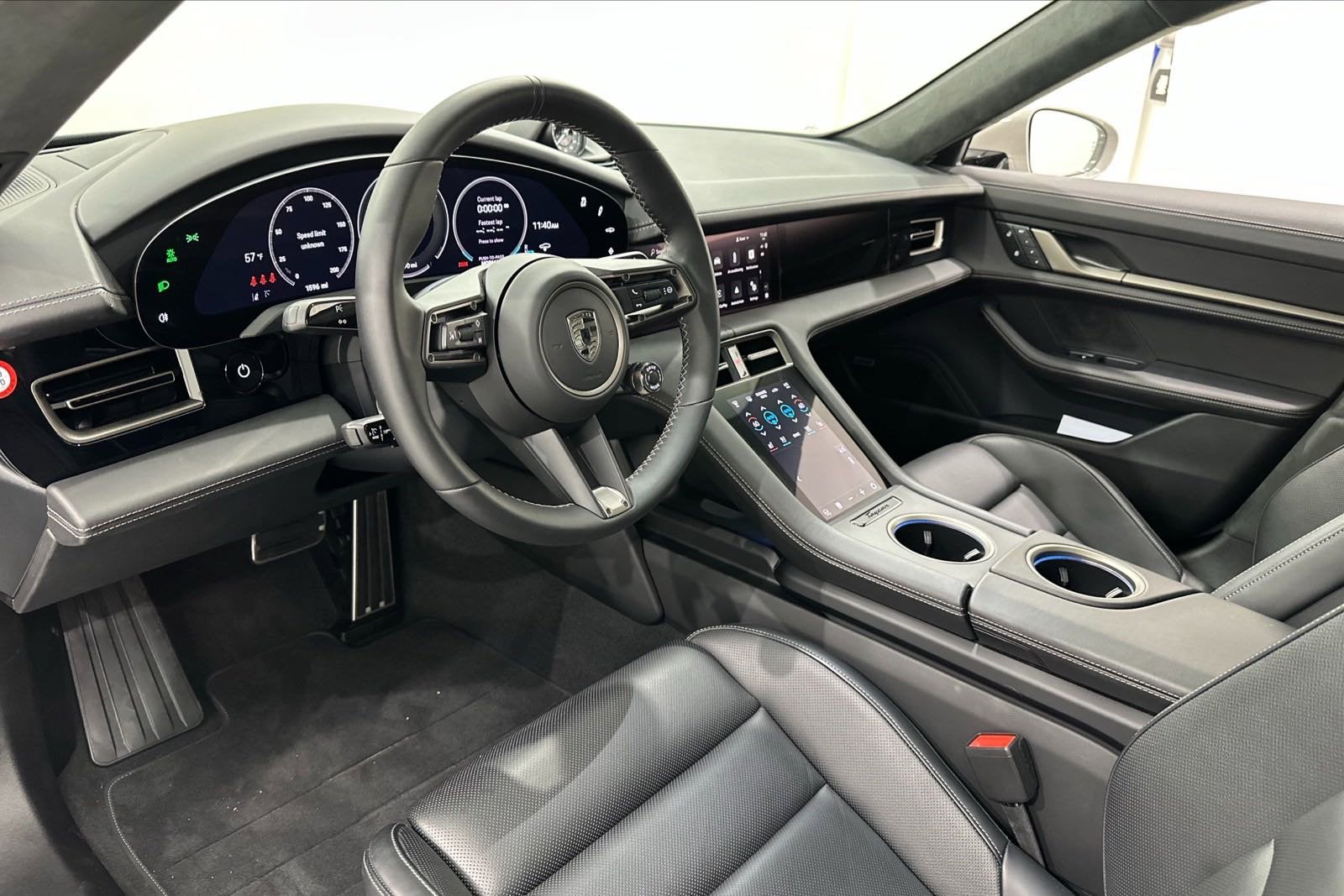 2025 Porsche Taycan Turbo