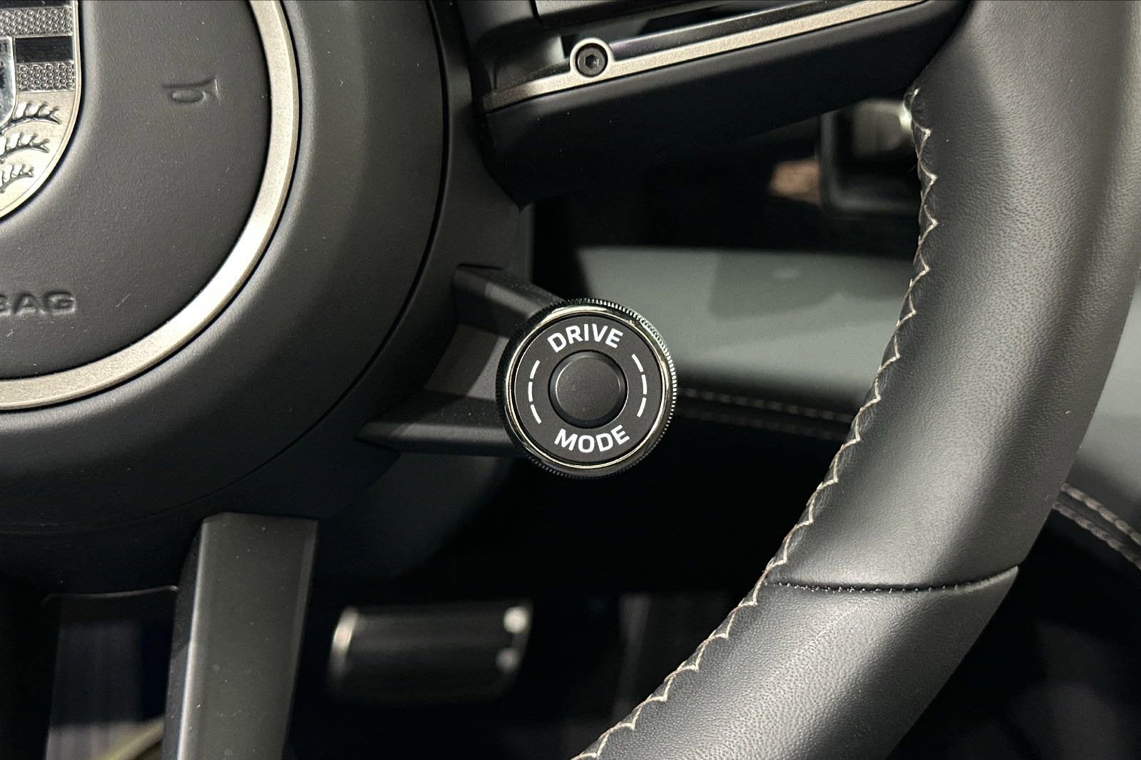 2025 Porsche Taycan Turbo