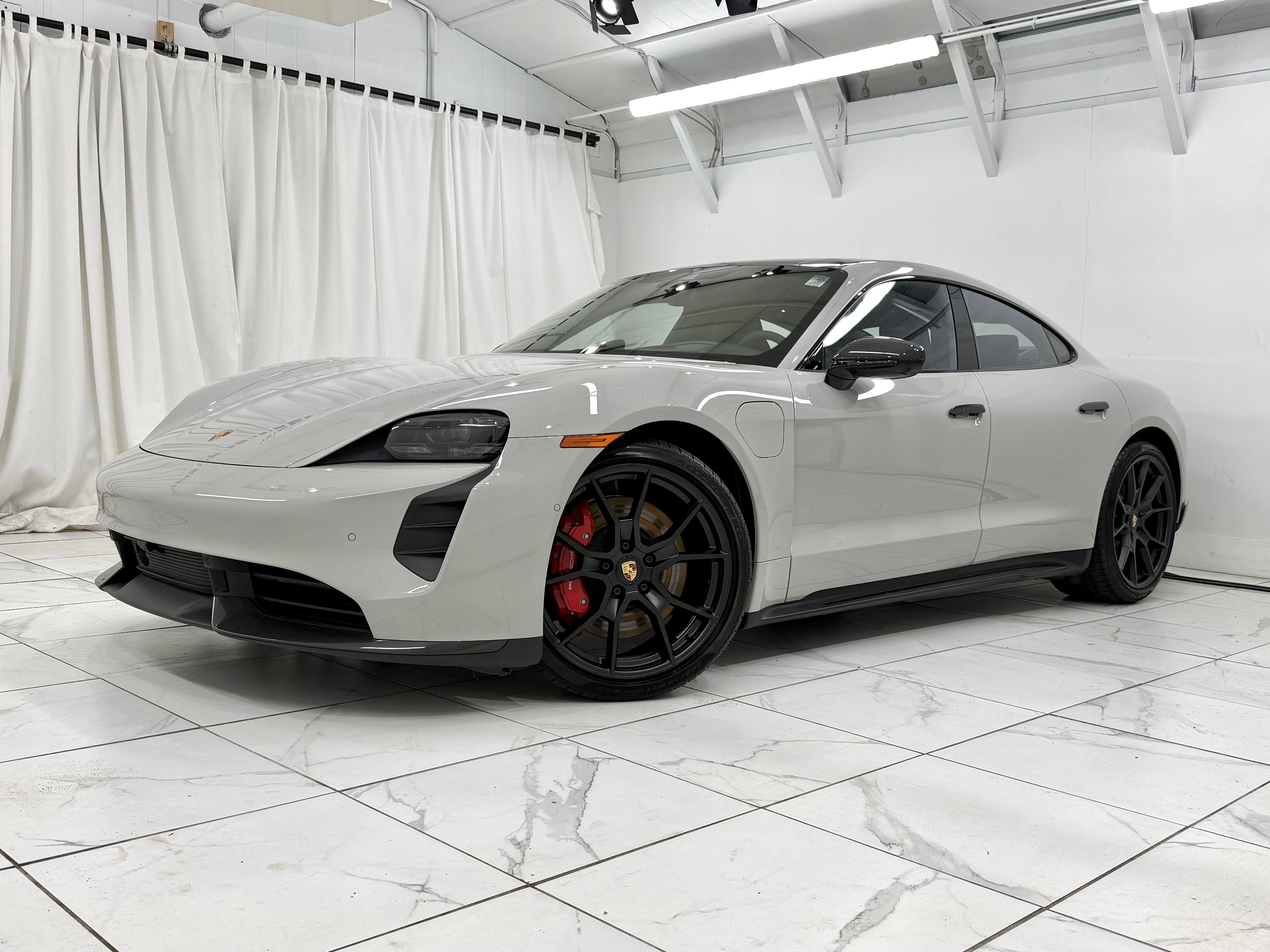 2024 Porsche Taycan GTS