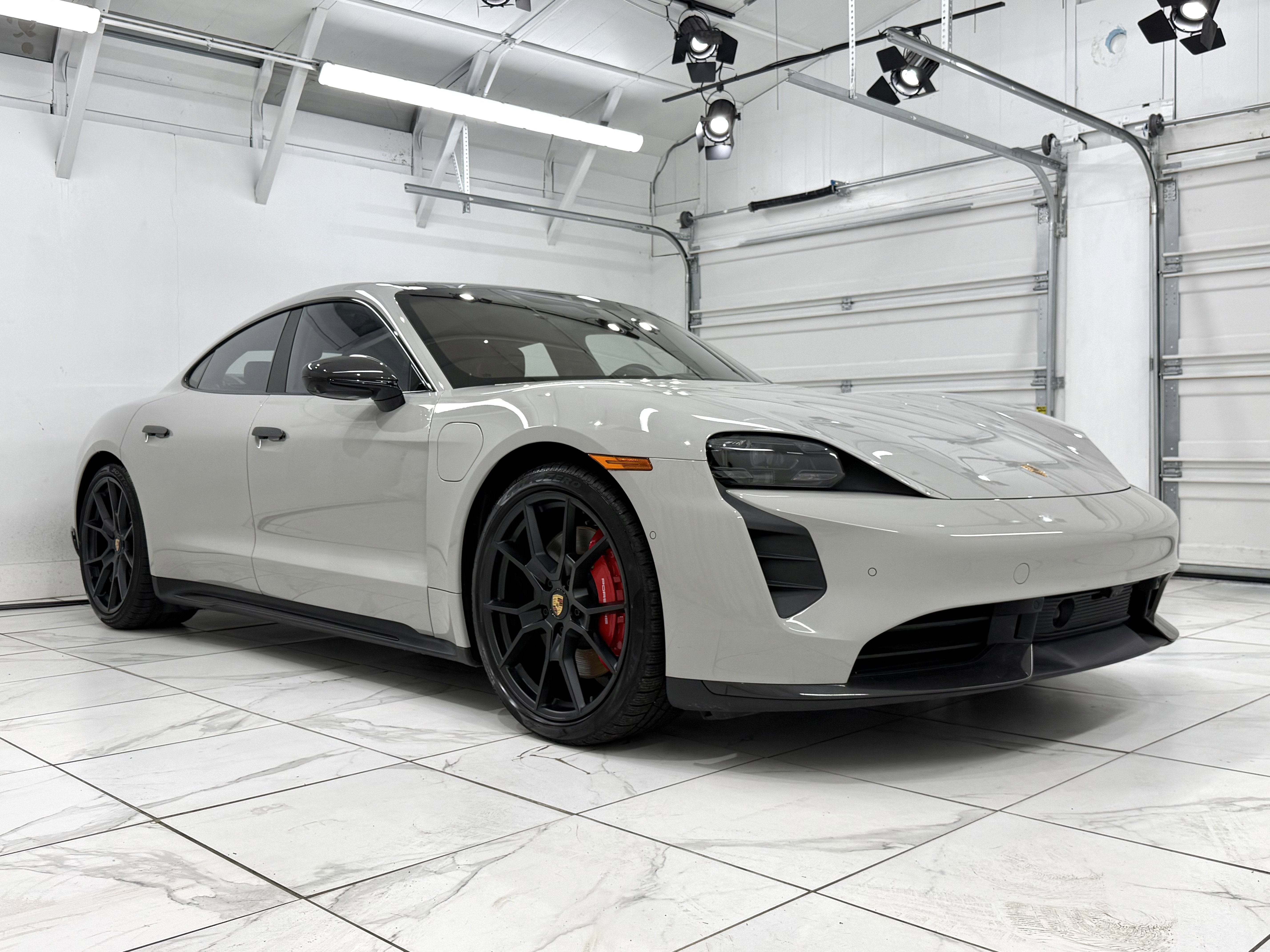 2024 Porsche Taycan GTS