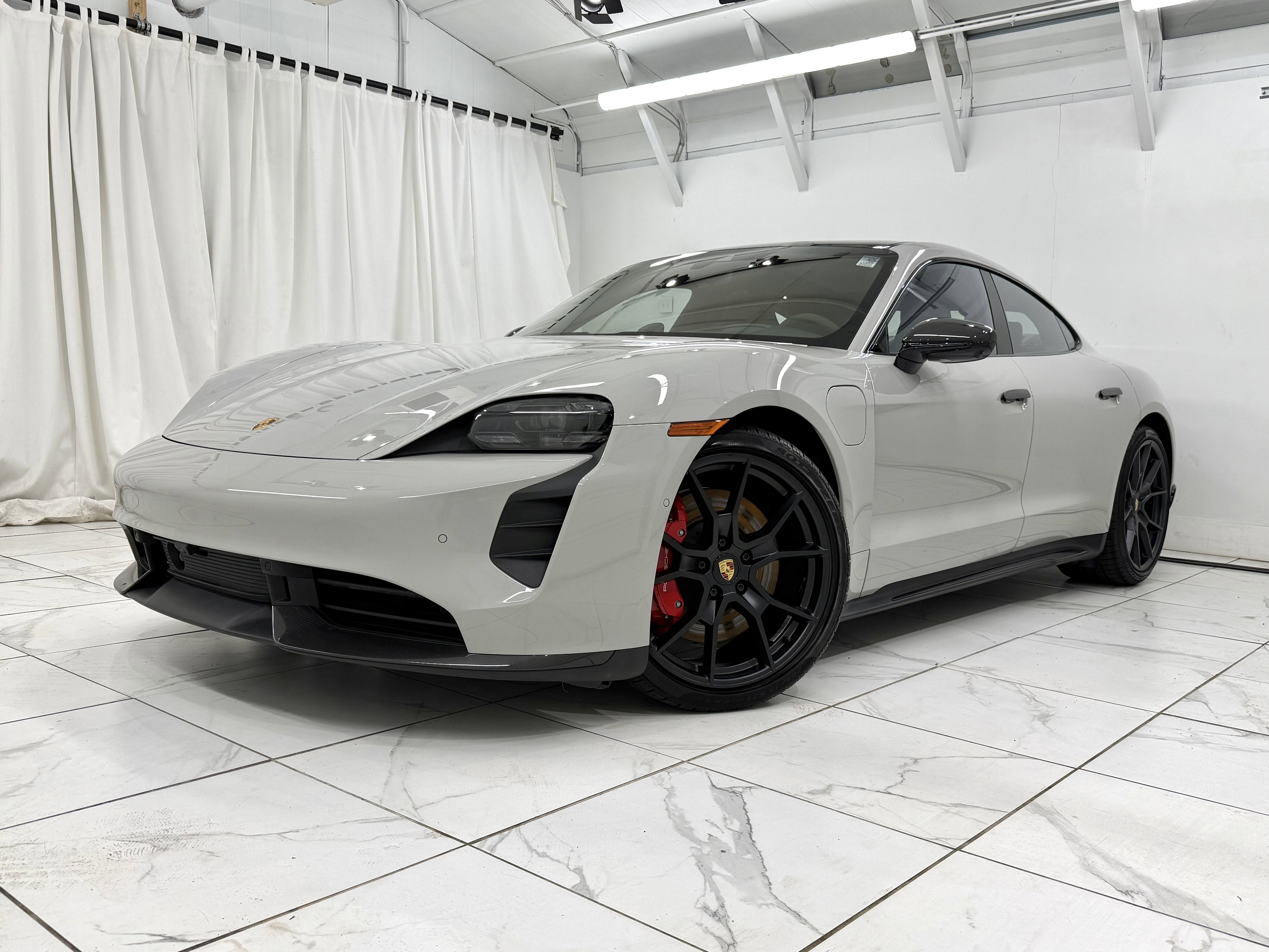 2024 Porsche Taycan GTS