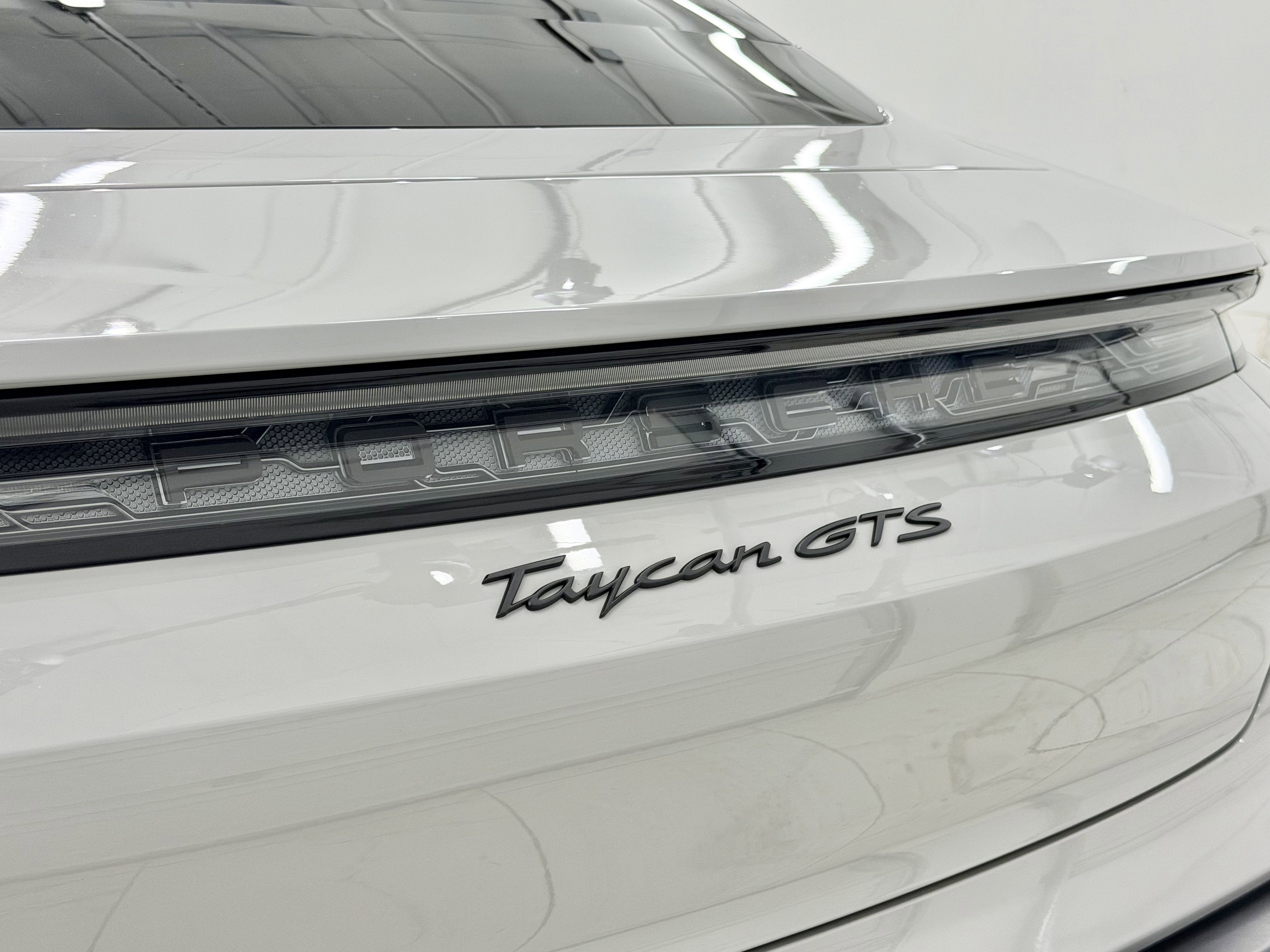 2024 Porsche Taycan GTS