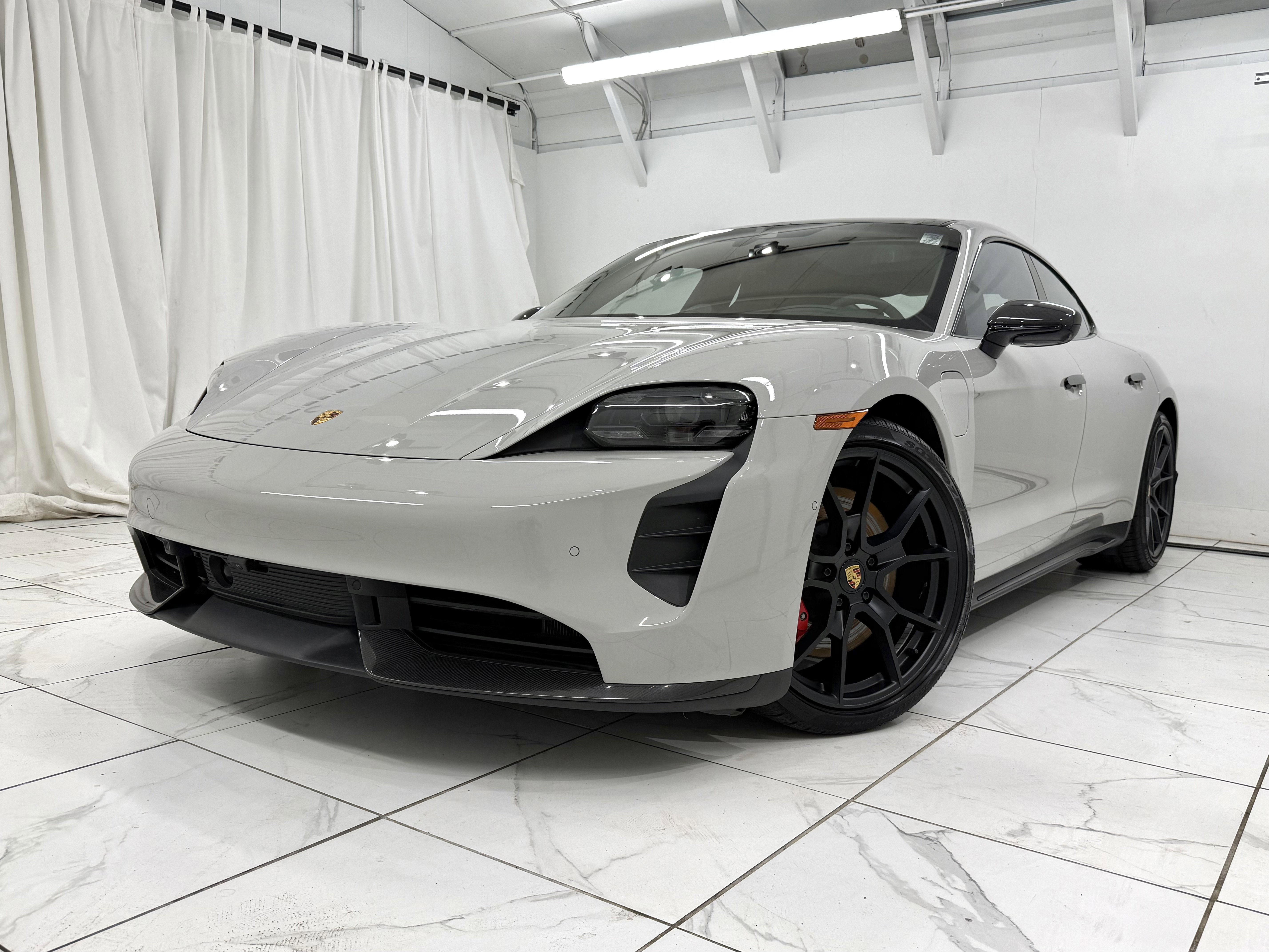 2024 Porsche Taycan GTS
