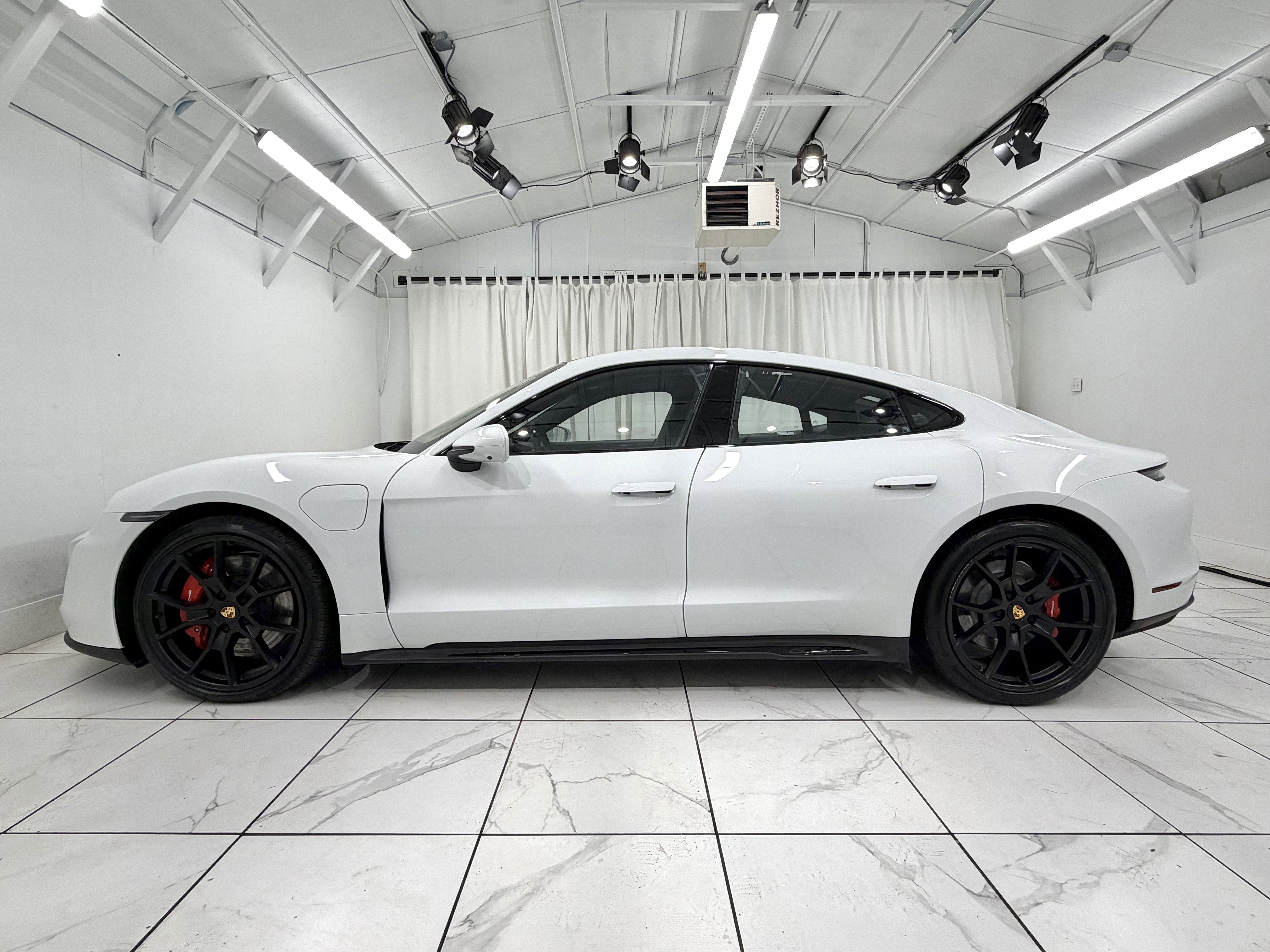 2024 Porsche Taycan GTS