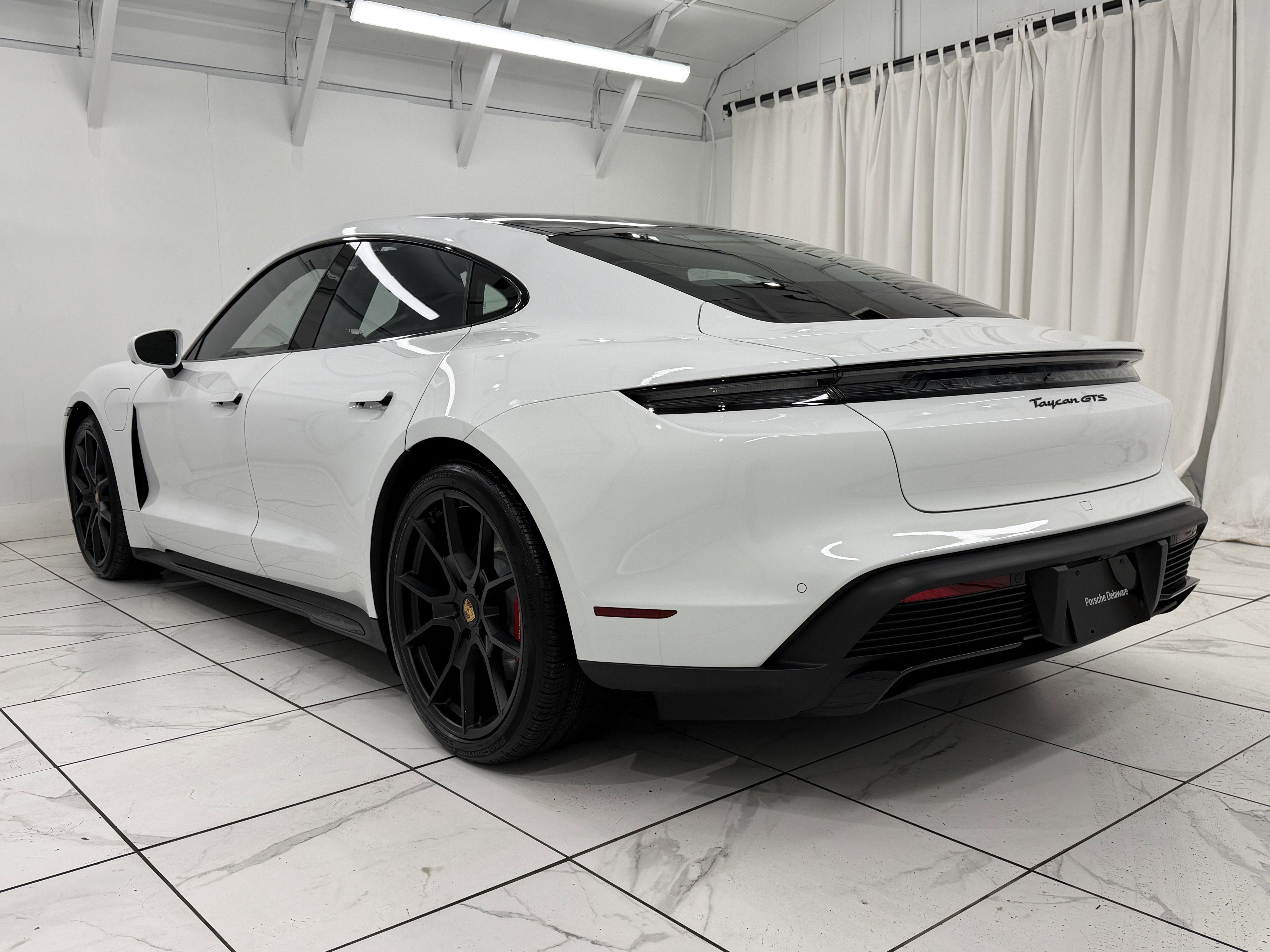 2024 Porsche Taycan GTS