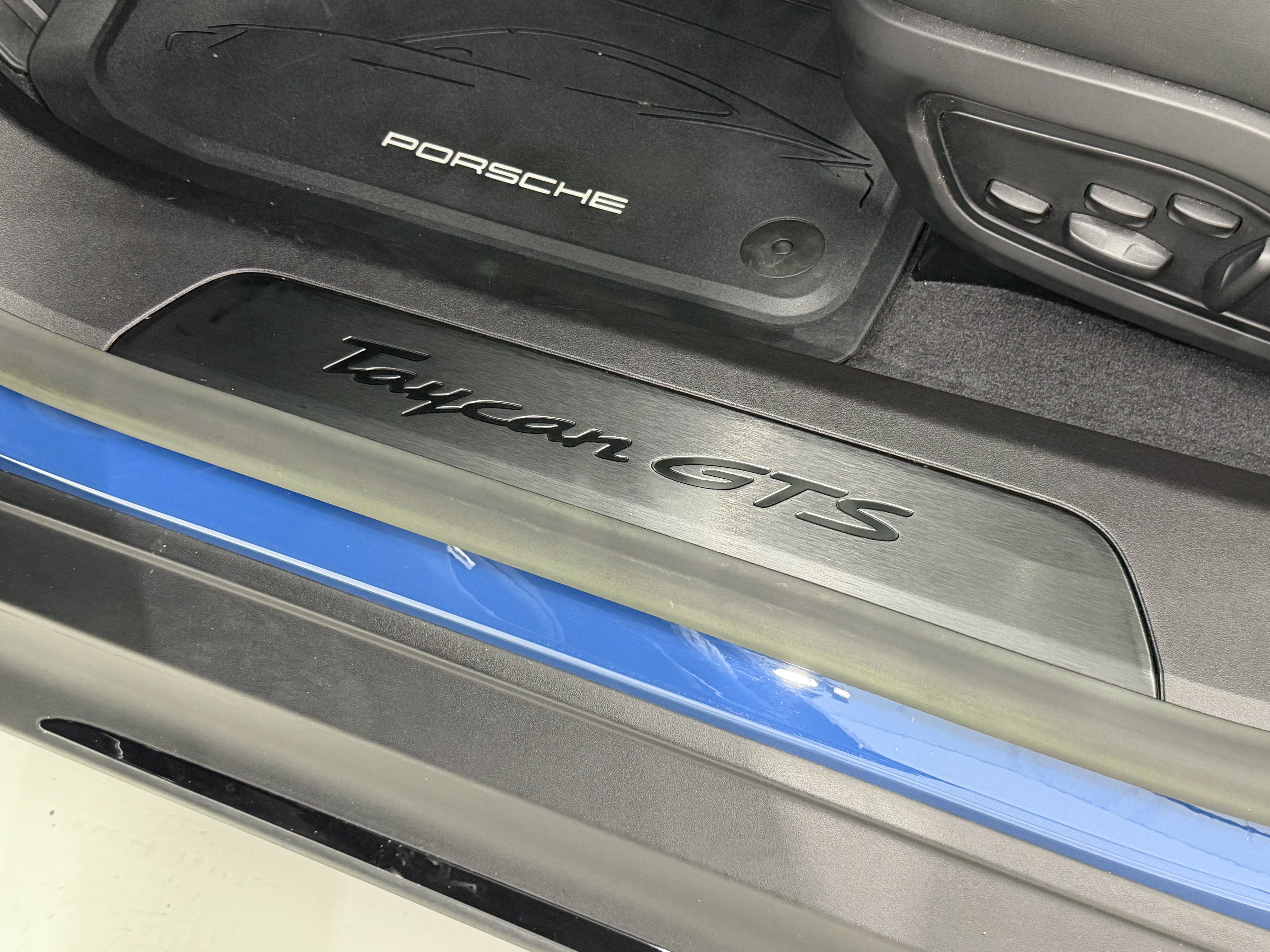 2023 Porsche Taycan Gts