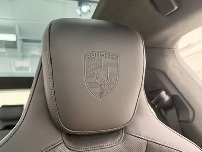 2023 Porsche Taycan Gts