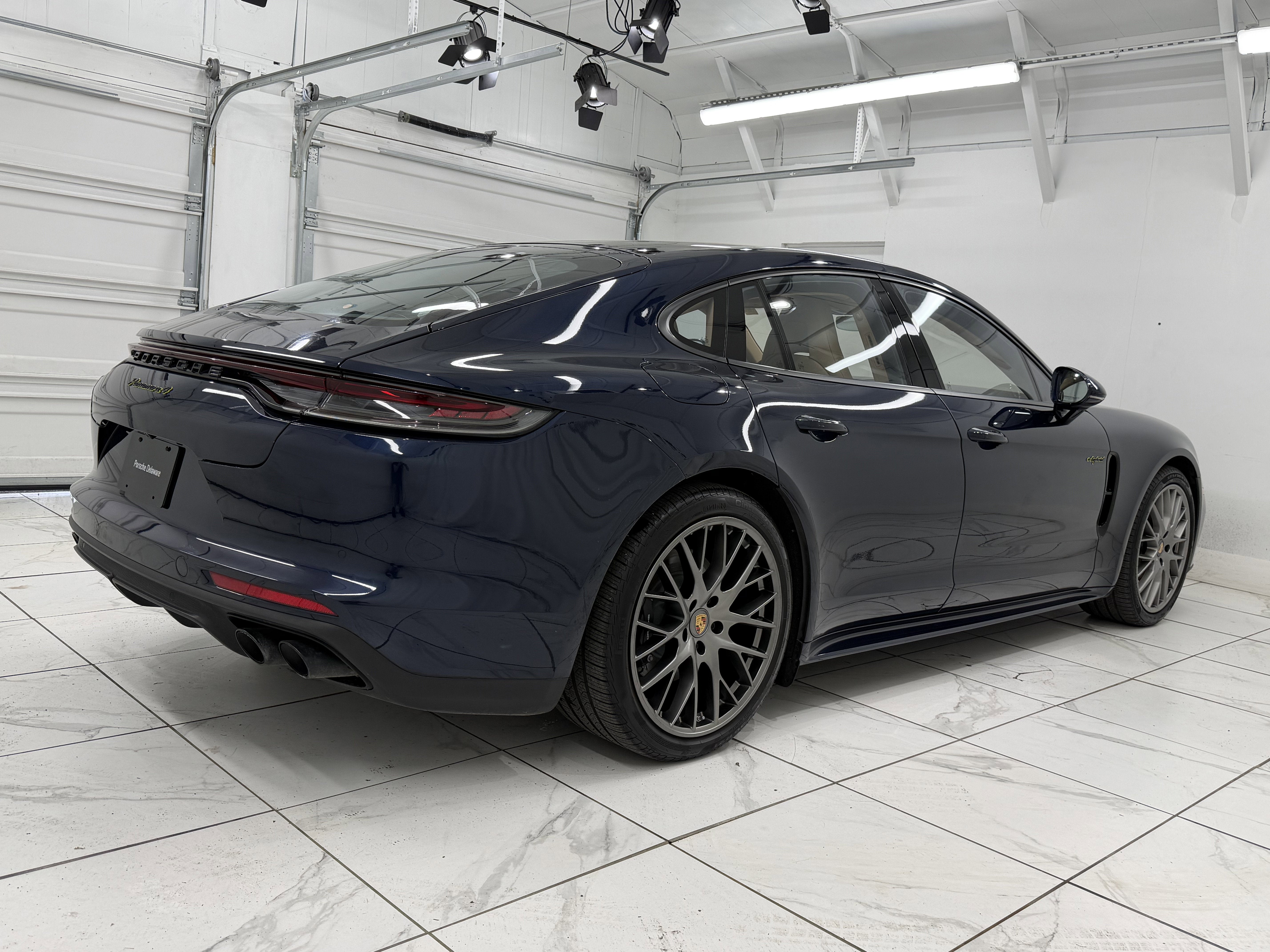 2023 Porsche Panamera 4 E-Hybrid