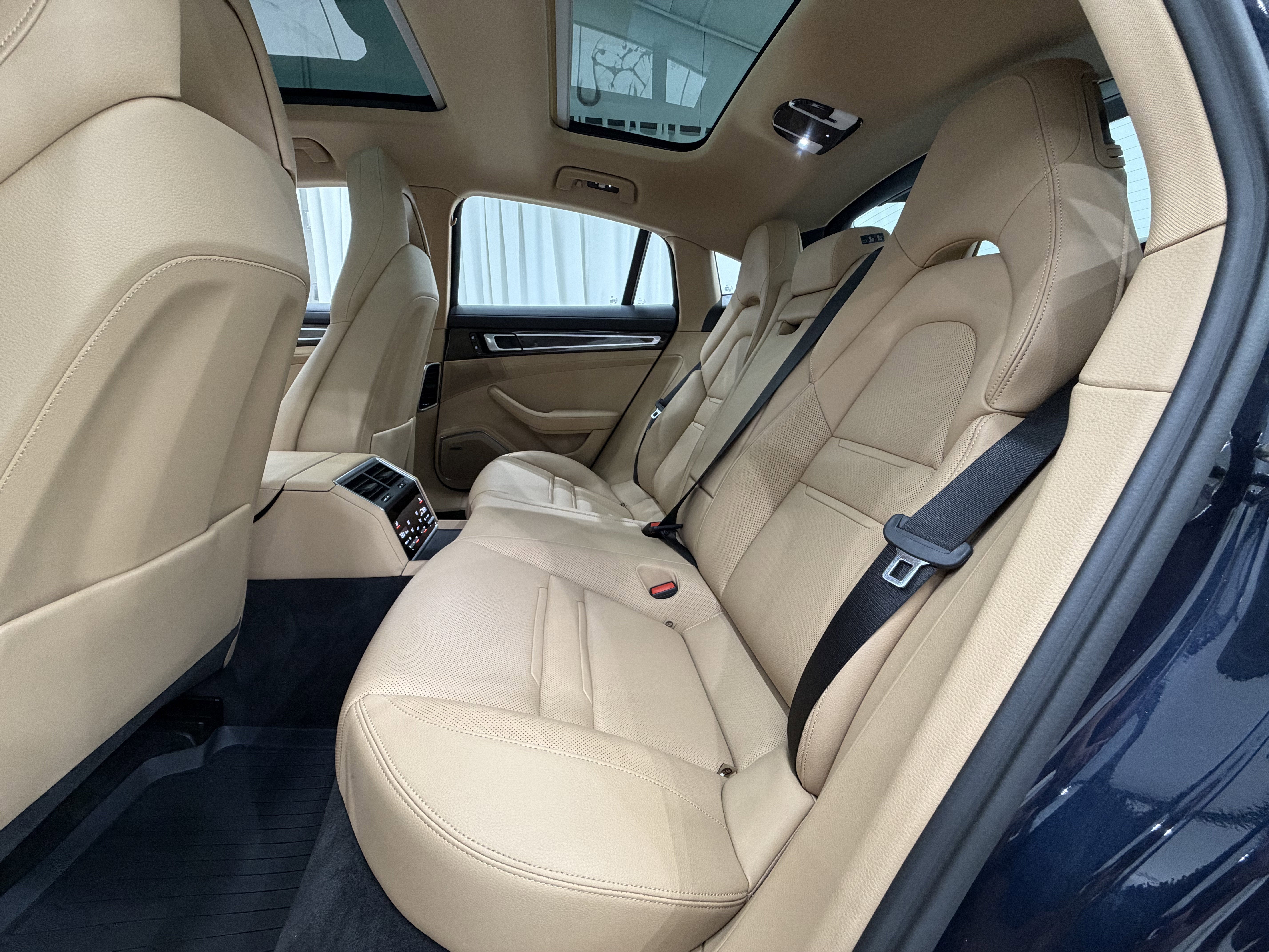 2023 Porsche Panamera 4 E-Hybrid