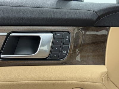 2023 Porsche Panamera 4 E-Hybrid