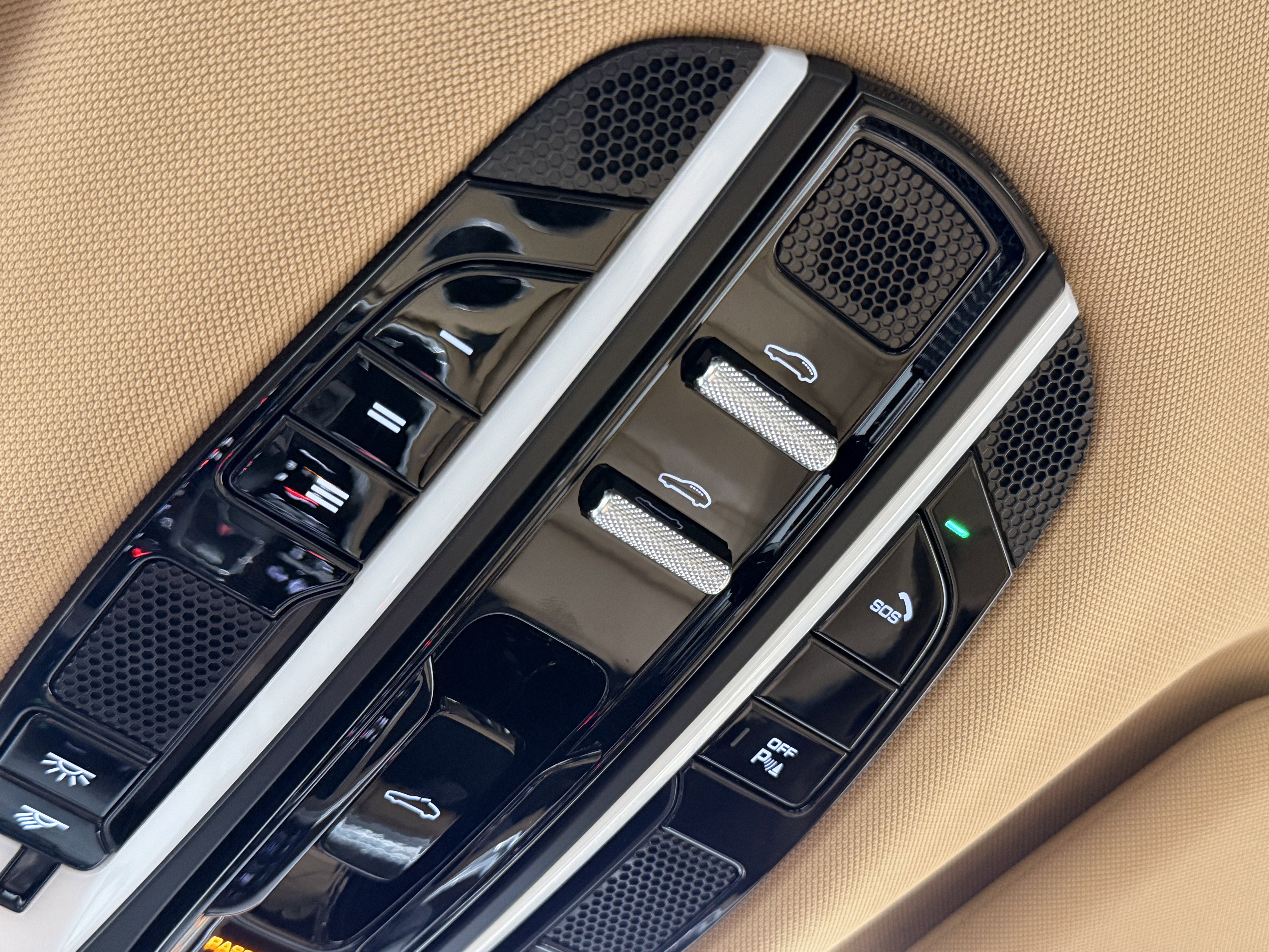 2023 Porsche Panamera 4 E-Hybrid