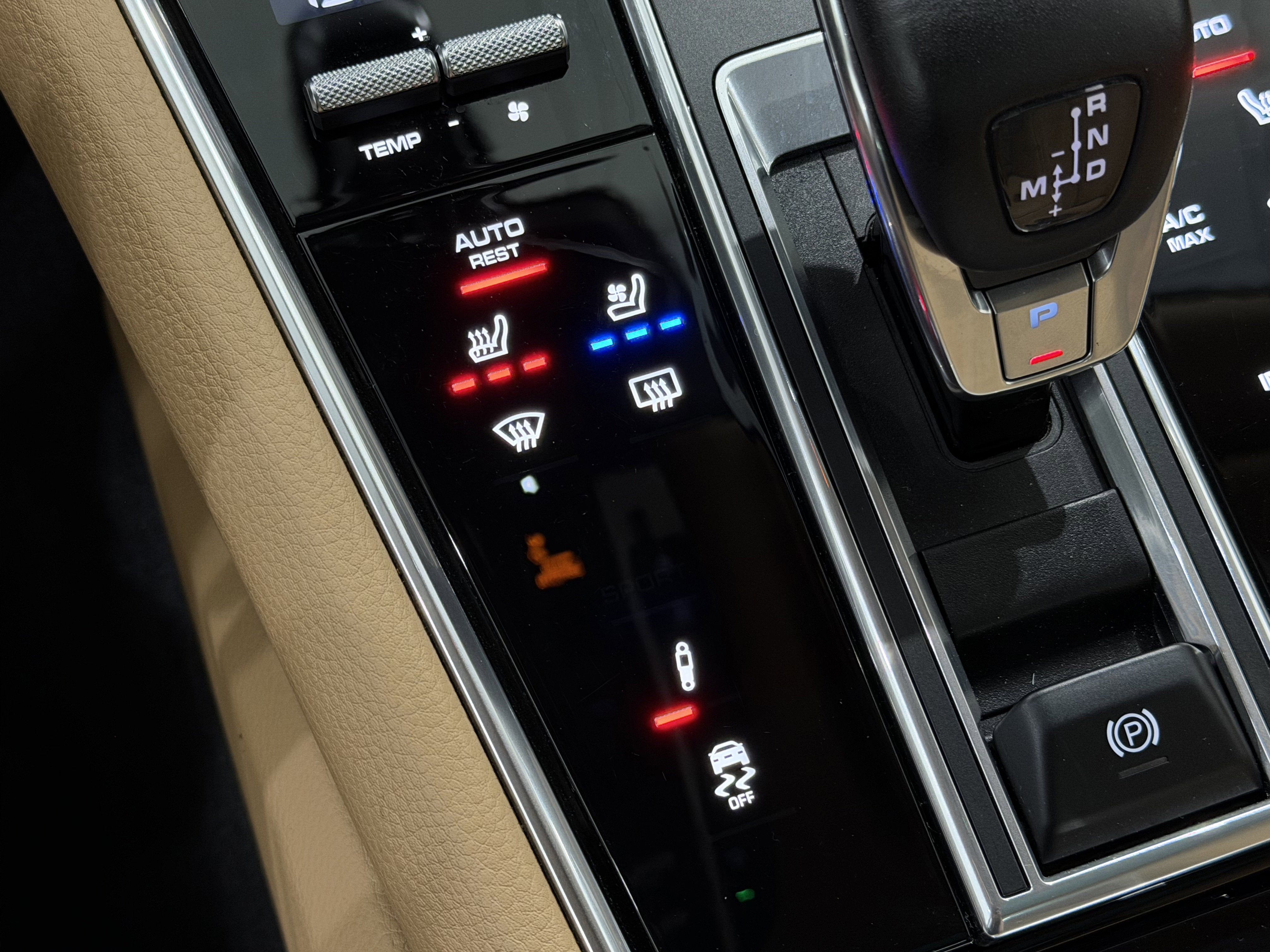 2023 Porsche Panamera 4 E-Hybrid