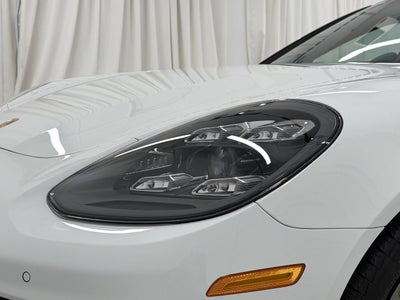 2023 Porsche Panamera 4 E-Hybrid Platinum Edition