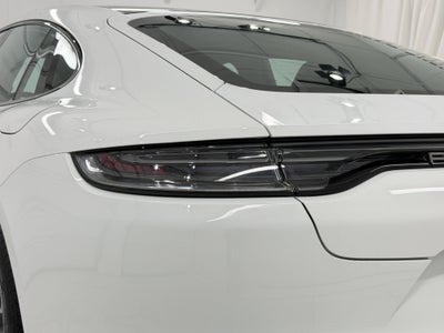 2023 Porsche Panamera 4 E-Hybrid Platinum Edition
