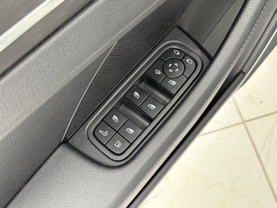 2023 Porsche Panamera 4 E-Hybrid Platinum Edition