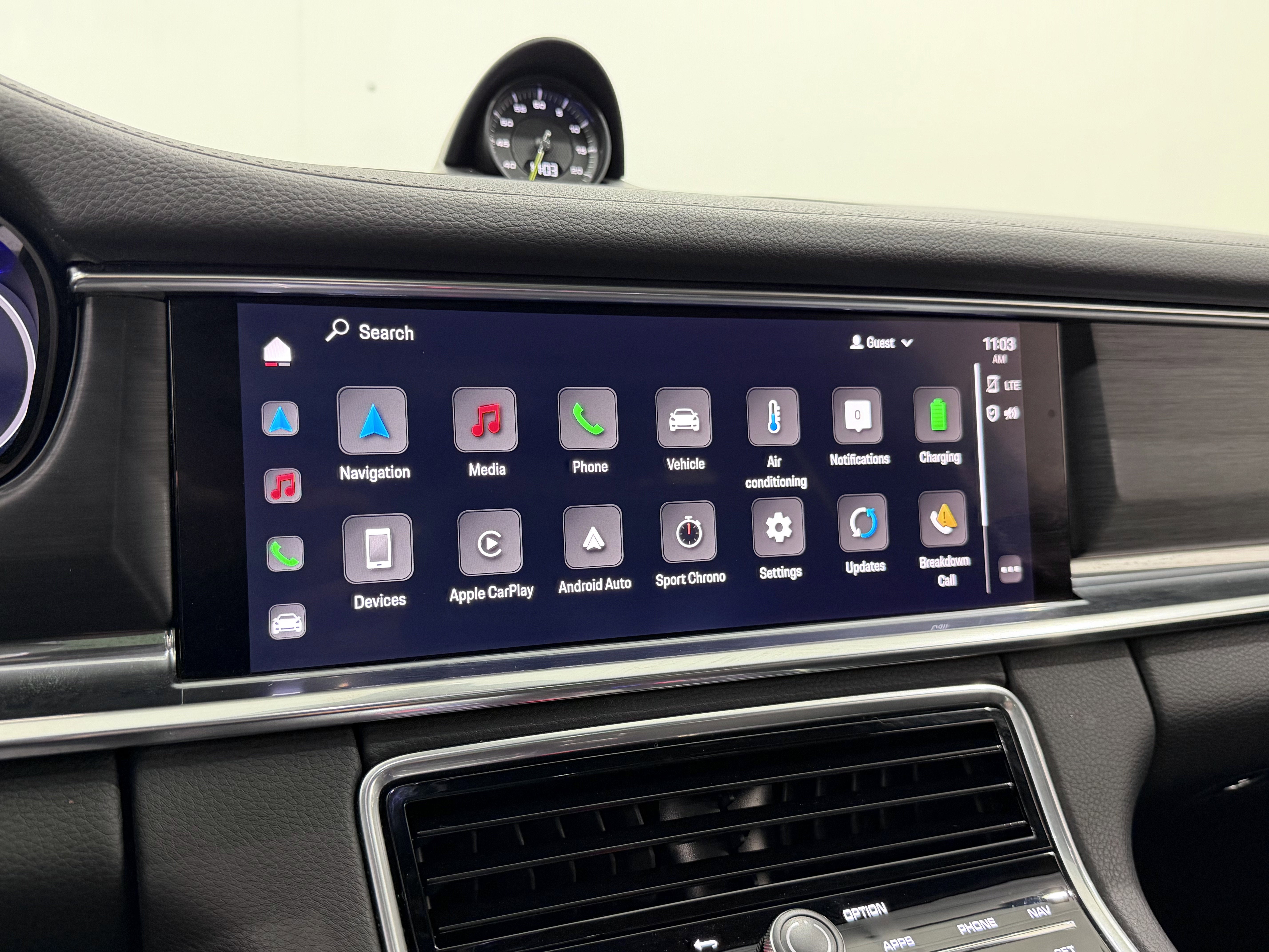 2023 Porsche Panamera 4 E-Hybrid Platinum Edition