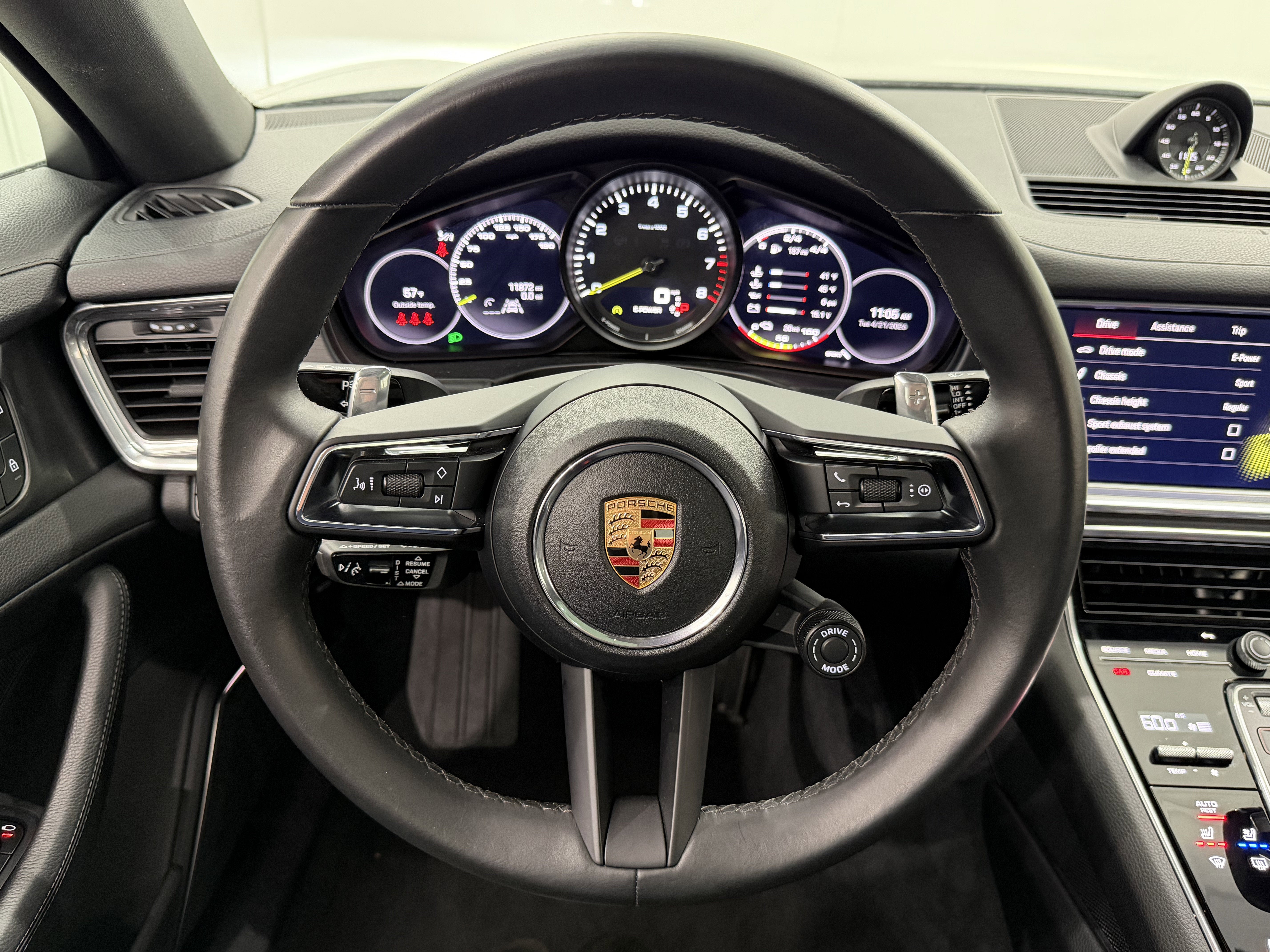 2023 Porsche Panamera 4 E-Hybrid Platinum Edition