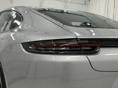 2019 Porsche Panamera Turbo S E-Hybrid