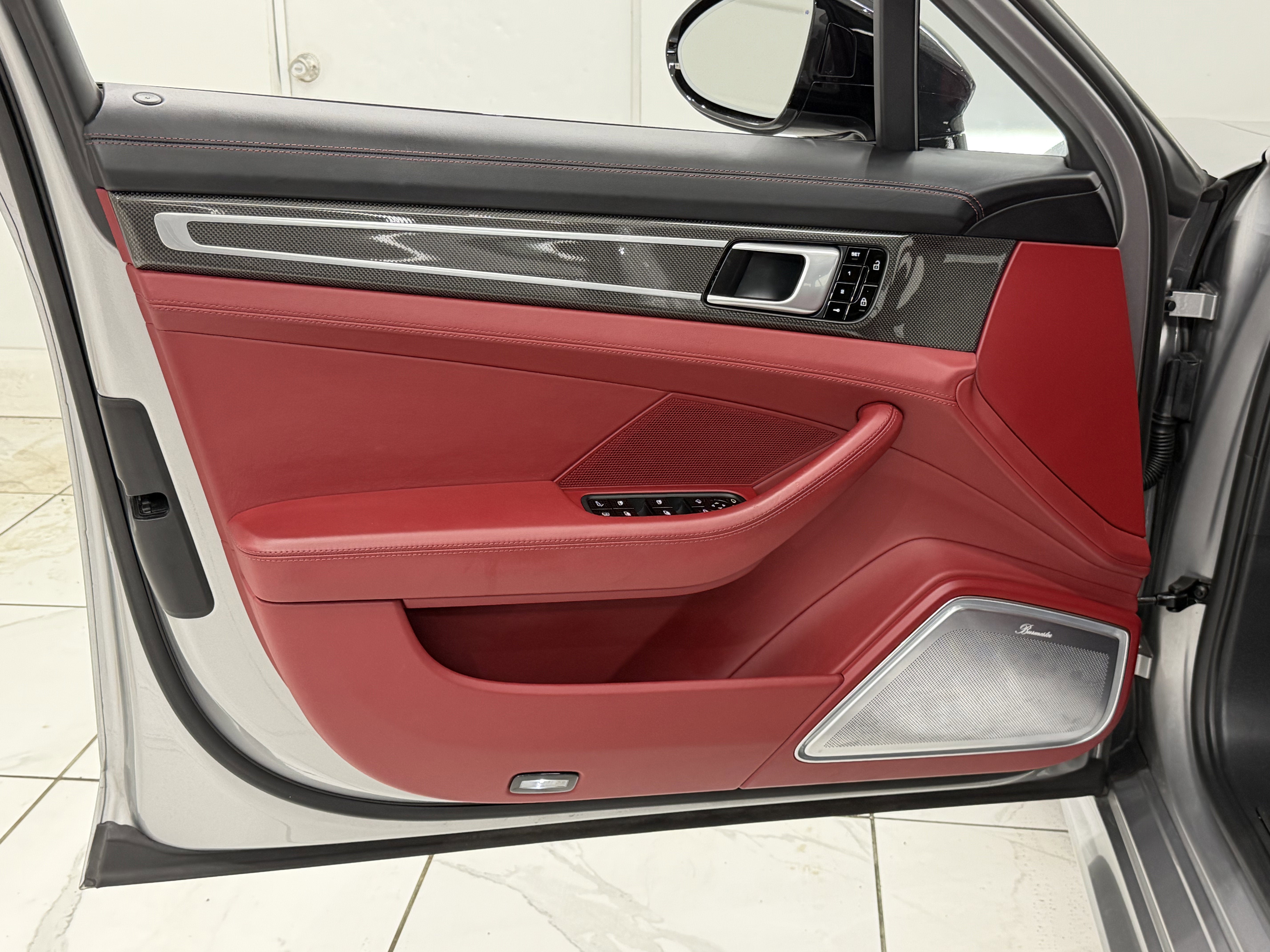 2019 Porsche Panamera Turbo S E-Hybrid