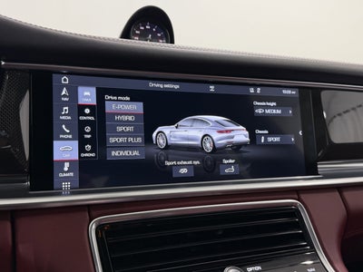 2019 Porsche Panamera Turbo S E-Hybrid