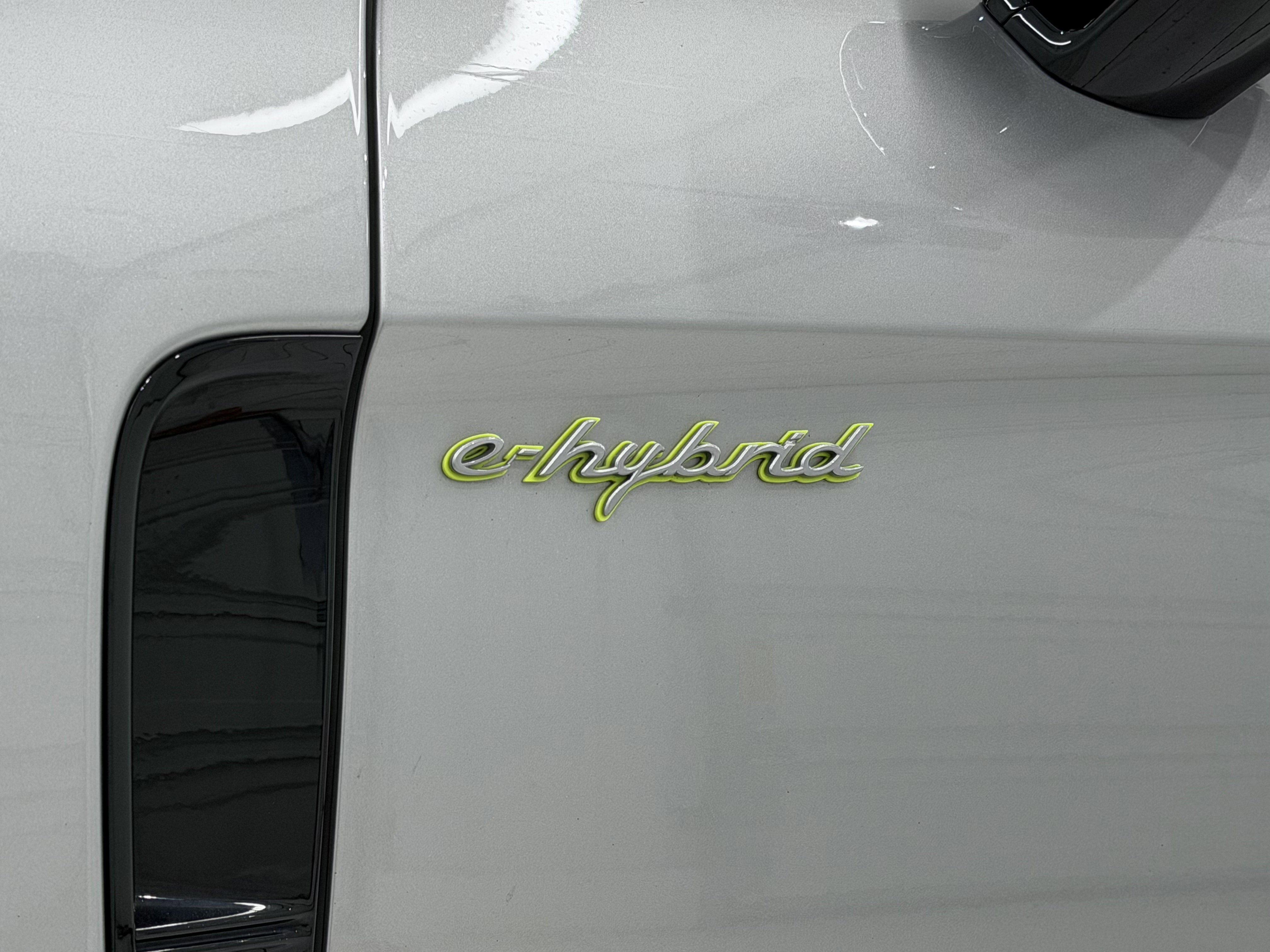 2019 Porsche Panamera Turbo S E-Hybrid