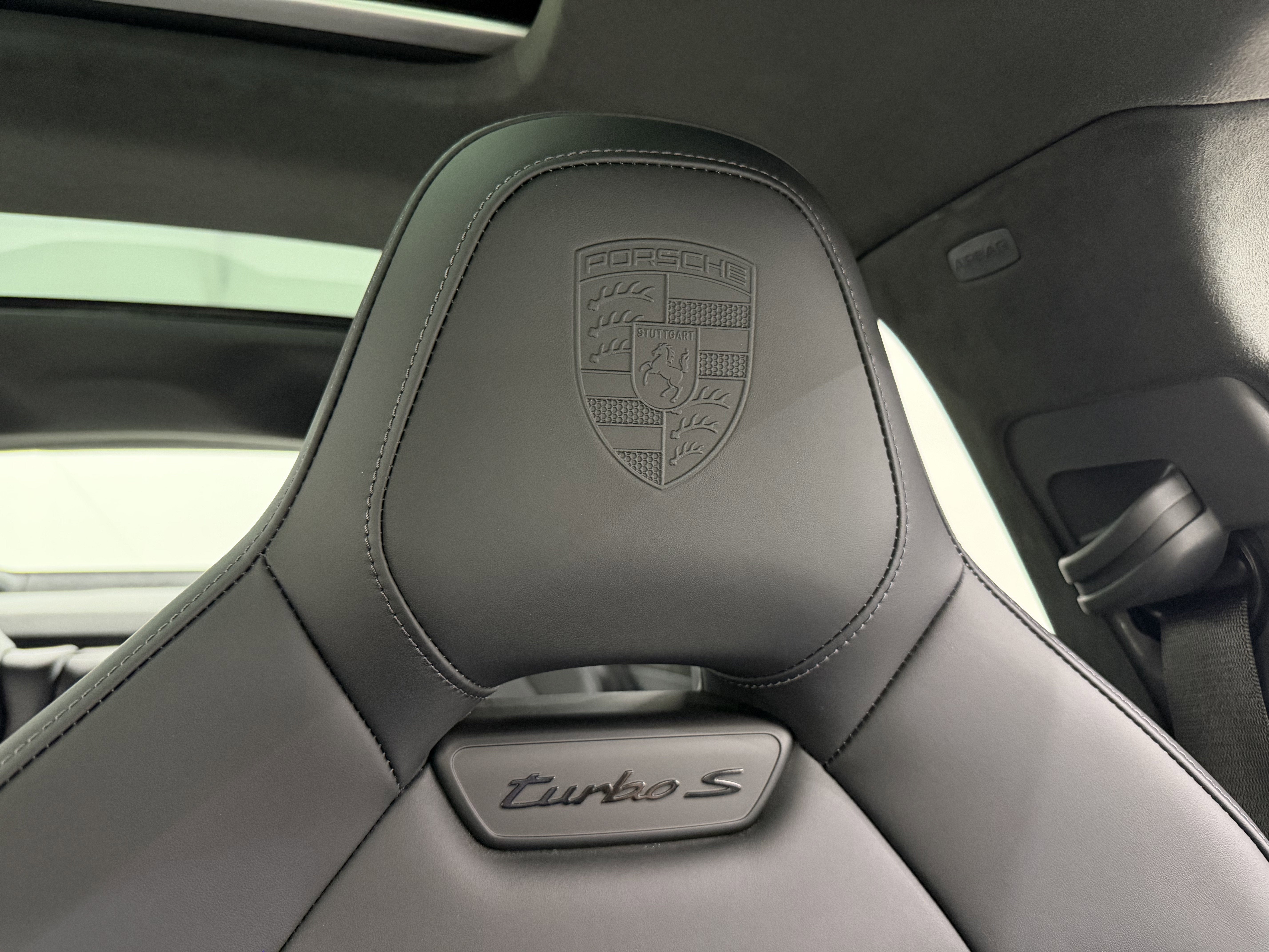 2025 Porsche Panamera Turbo S E-Hybrid