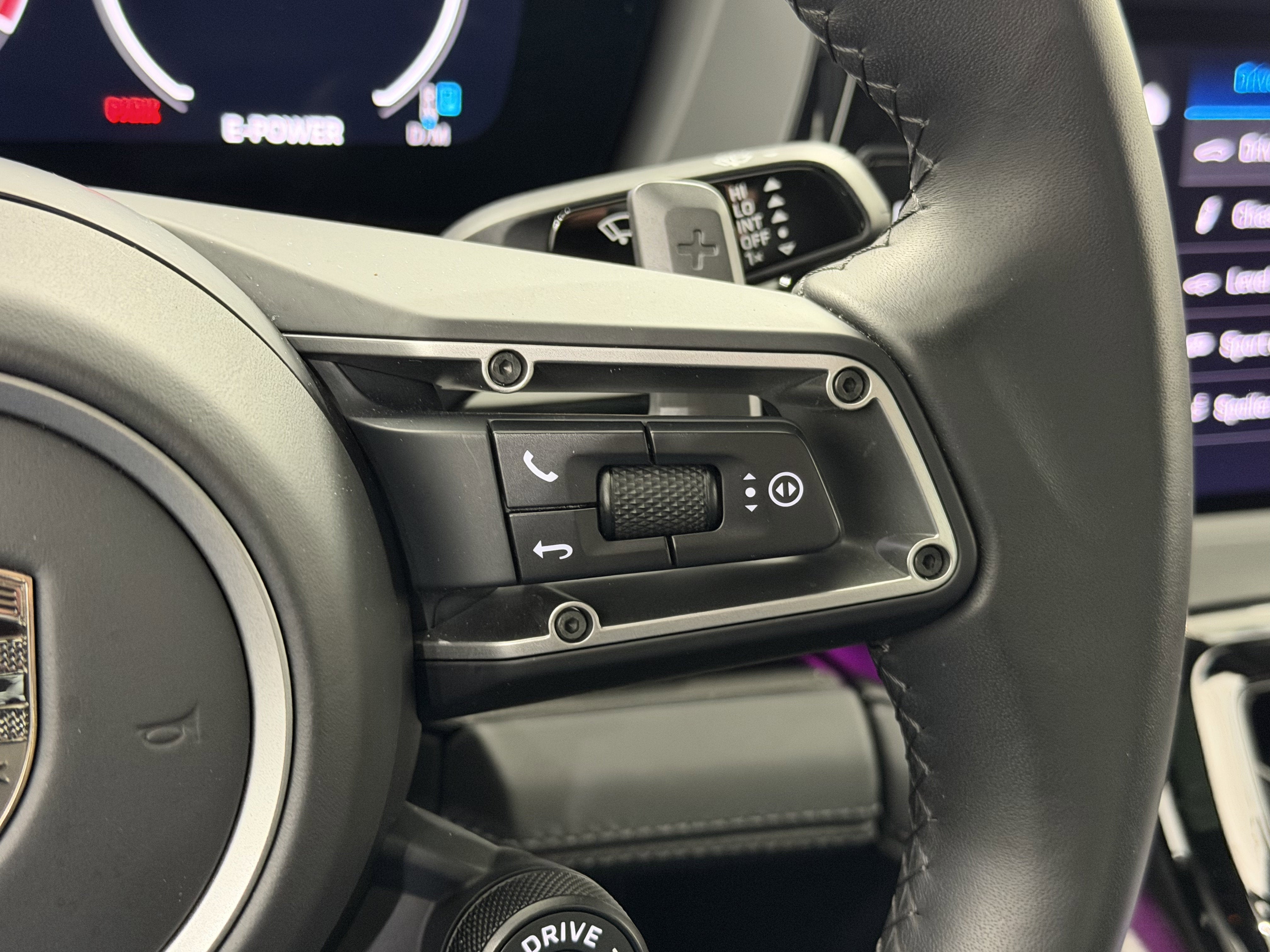 2025 Porsche Panamera Turbo S E-Hybrid