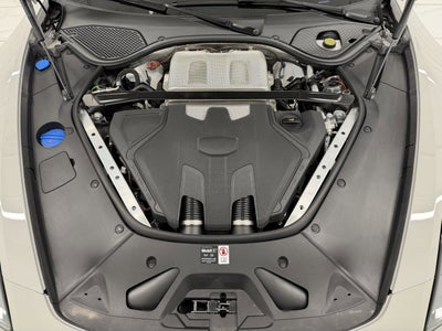 2025 Porsche Panamera Turbo S E-Hybrid