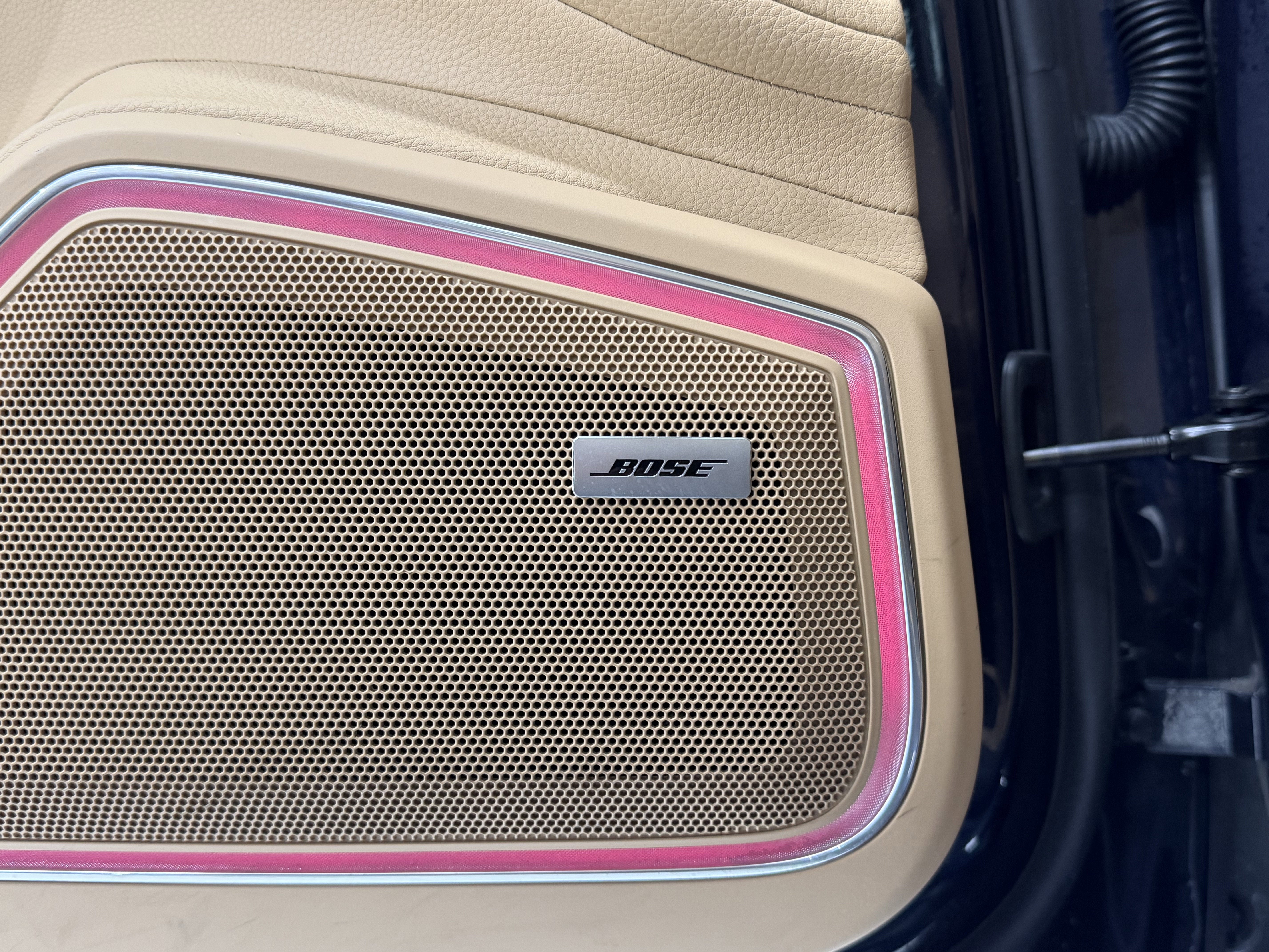 2023 Porsche Panamera 4 Platinum Edition