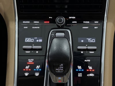 2023 Porsche Panamera 4 Platinum Edition