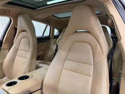 2023 Porsche Panamera 4 Platinum Edition