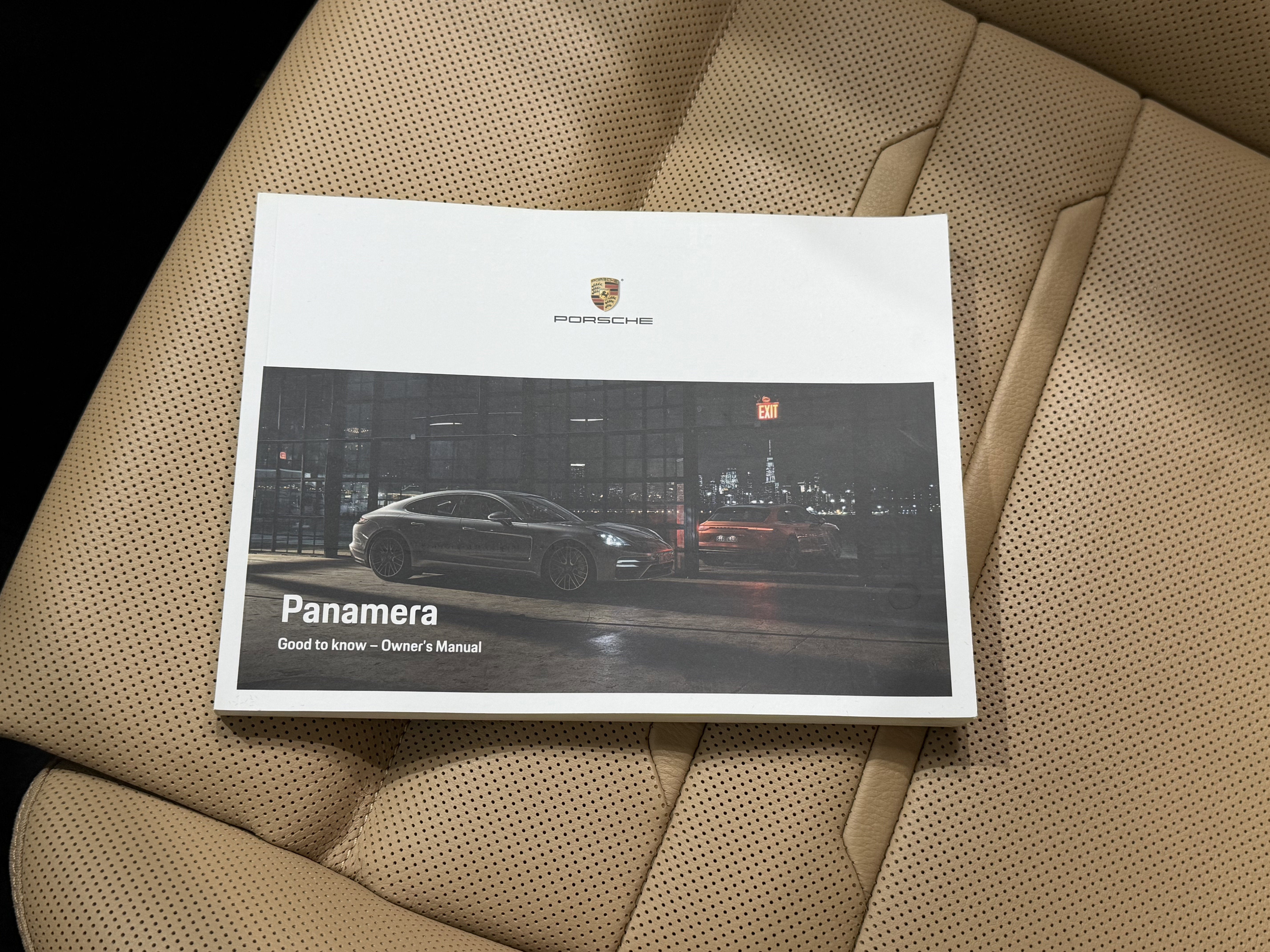 2023 Porsche Panamera 4 Platinum Edition