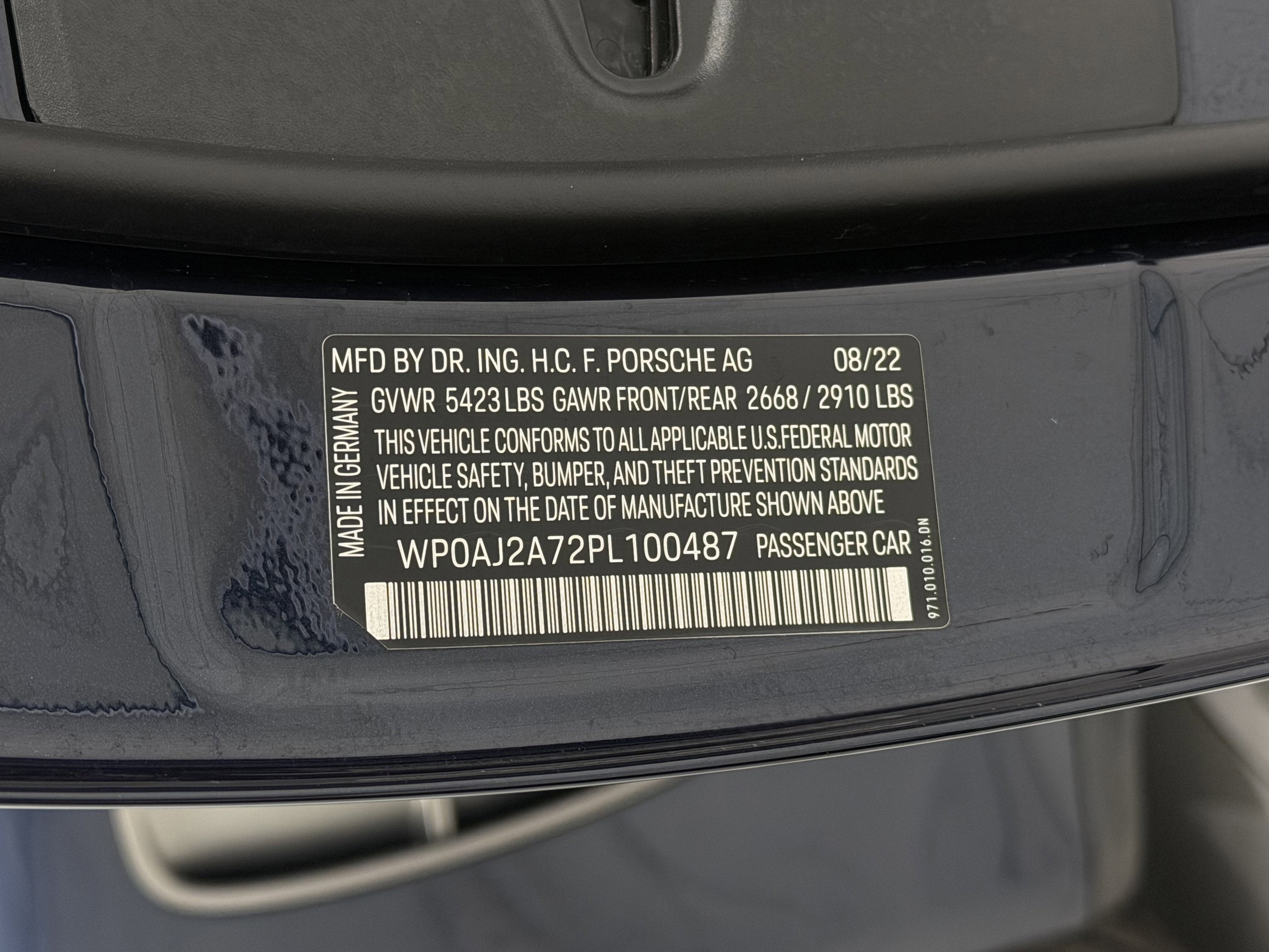 2023 Porsche Panamera 4 Platinum Edition