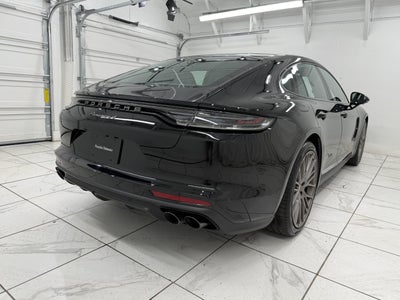 2023 Porsche Panamera 4 Platinum Edition