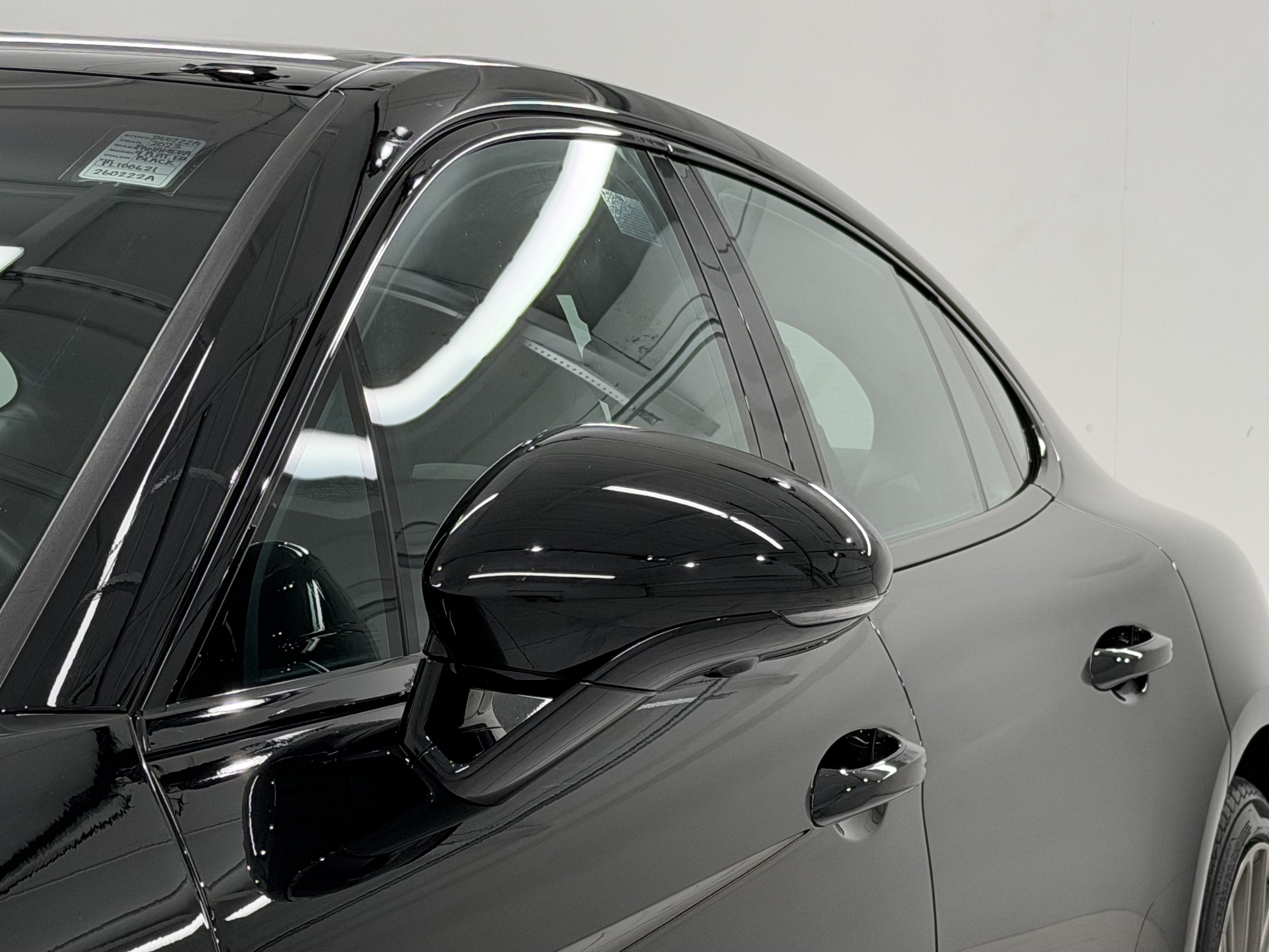 2023 Porsche Panamera 4 Platinum Edition