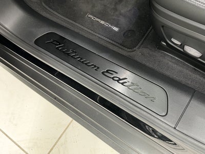 2023 Porsche Panamera 4 Platinum Edition