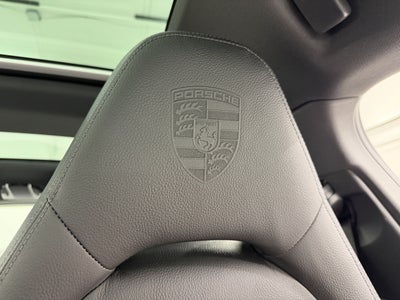 2023 Porsche Panamera 4 Platinum Edition