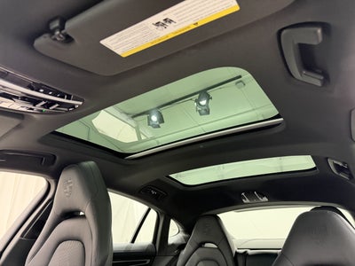 2023 Porsche Panamera 4 Platinum Edition