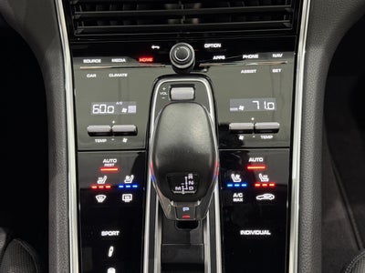2023 Porsche Panamera 4 Platinum Edition