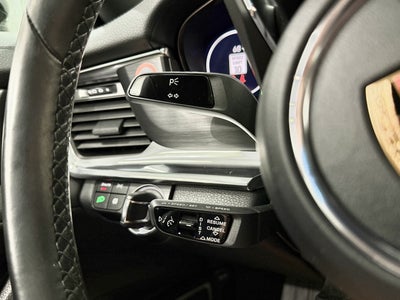 2023 Porsche Panamera 4 Platinum Edition