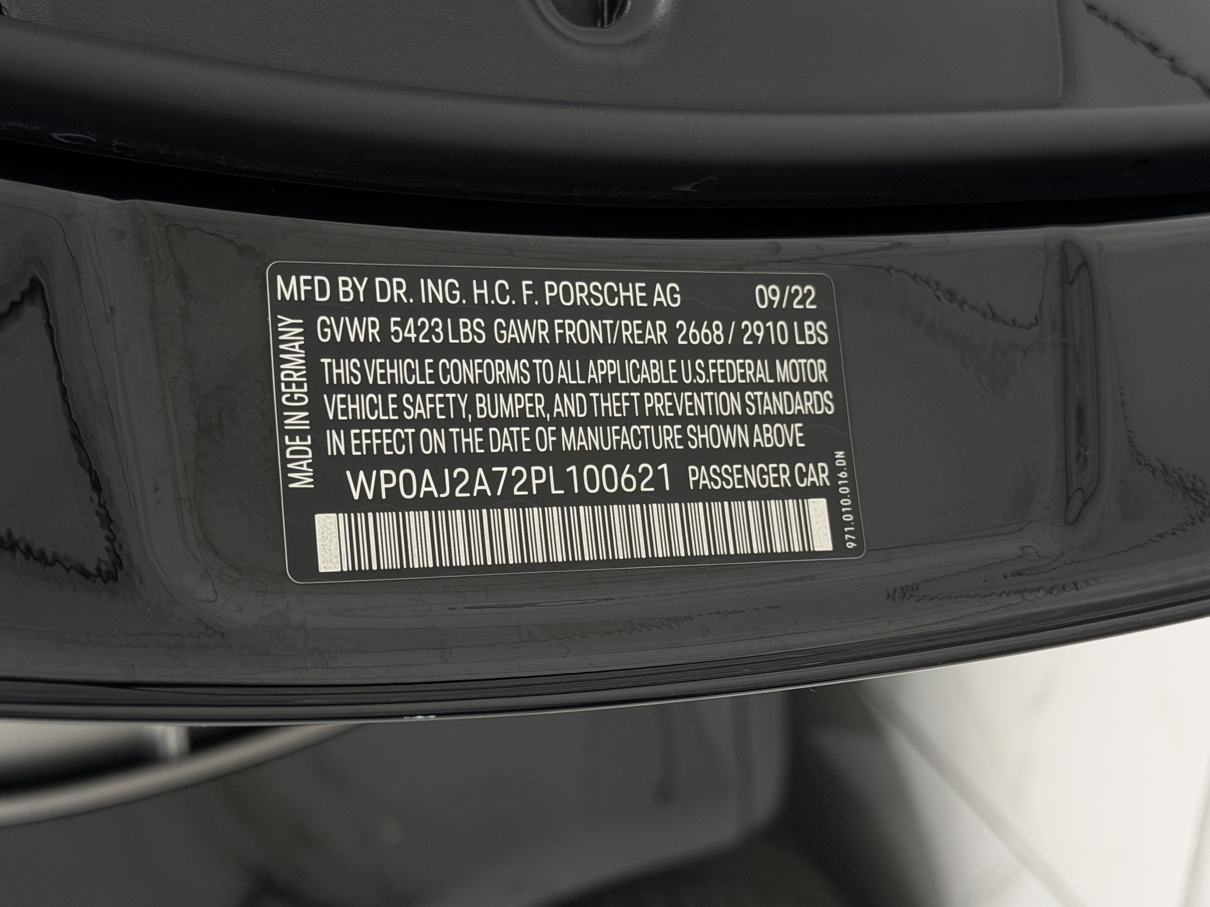 2023 Porsche Panamera 4 Platinum Edition