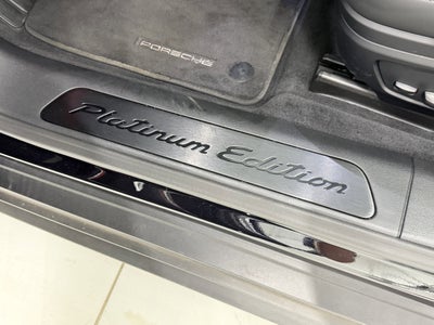 2023 Porsche Panamera 4 Platinum Edition