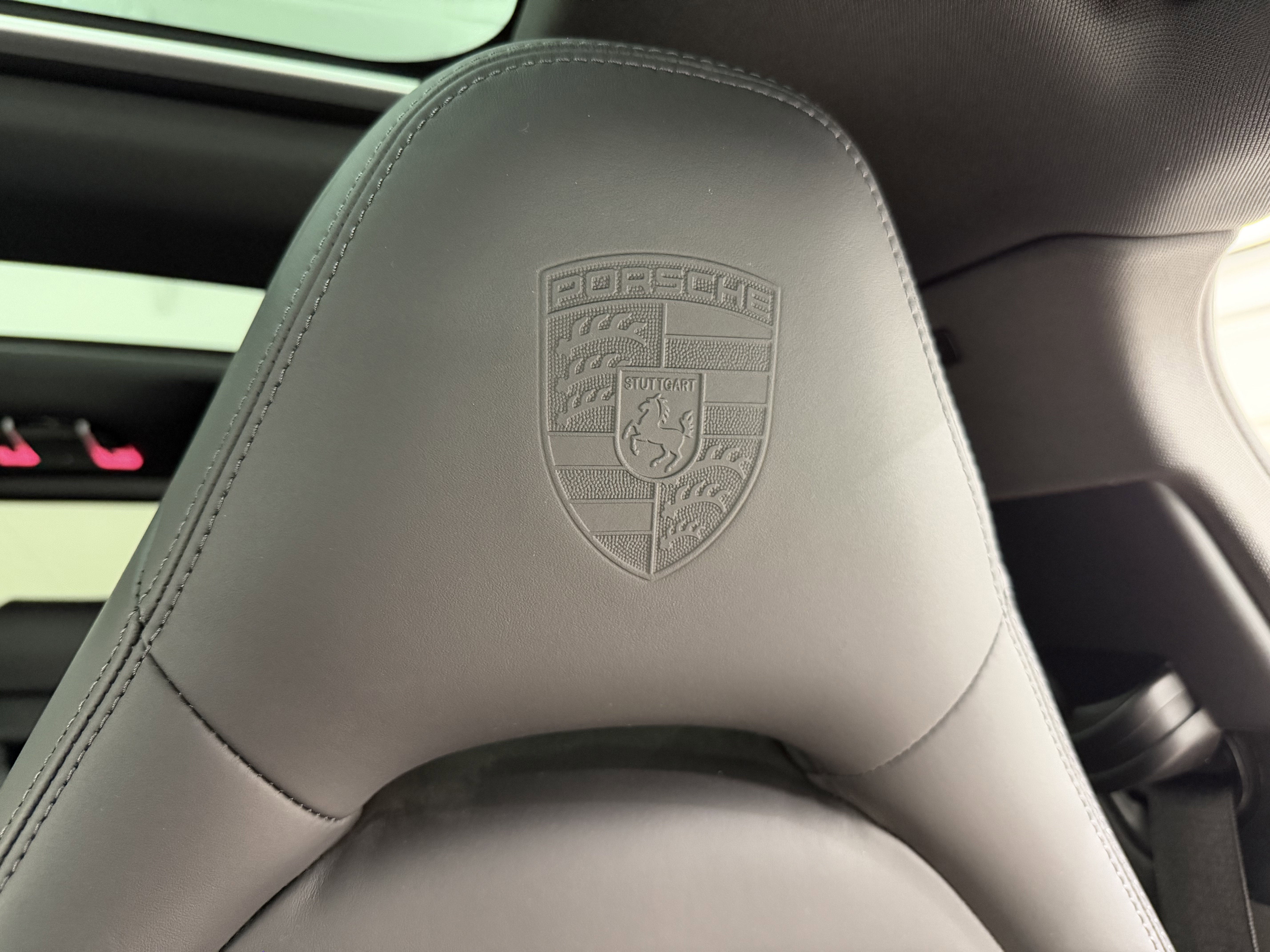 2023 Porsche Panamera 4 Platinum Edition