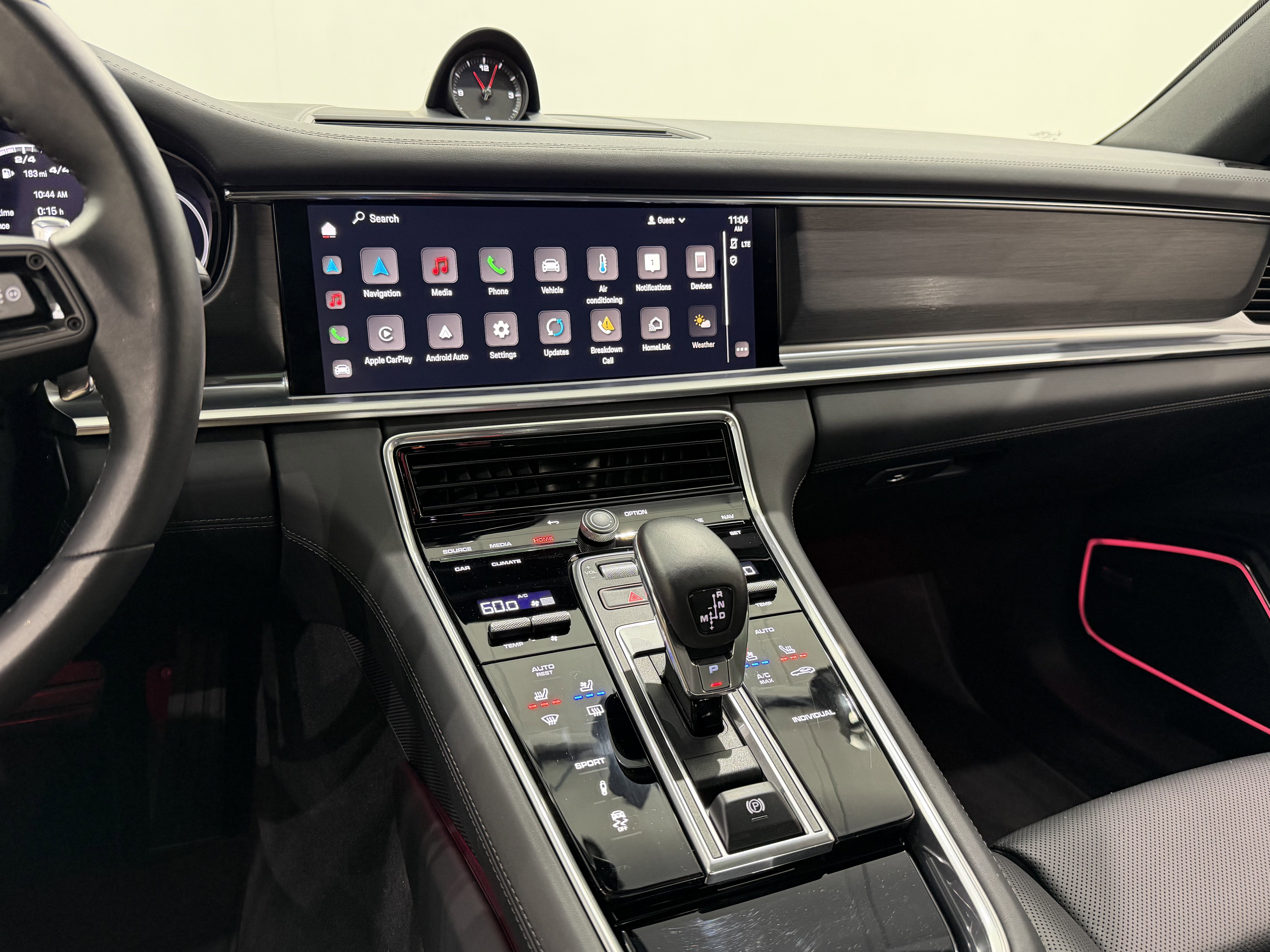 2023 Porsche Panamera 4 Platinum Edition