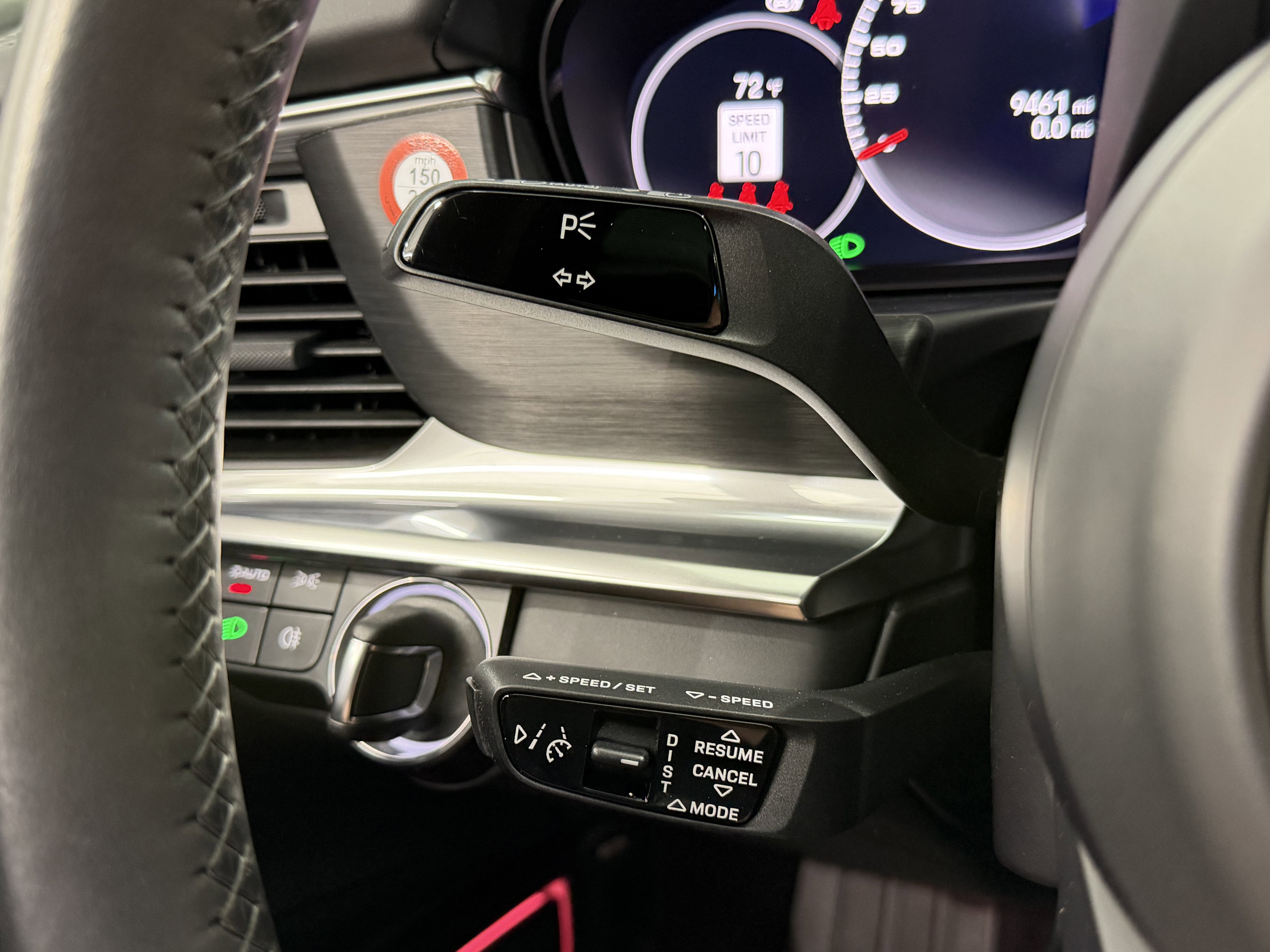 2023 Porsche Panamera 4 Platinum Edition