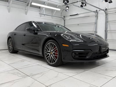 2023 Porsche Panamera 4 Platinum Edition