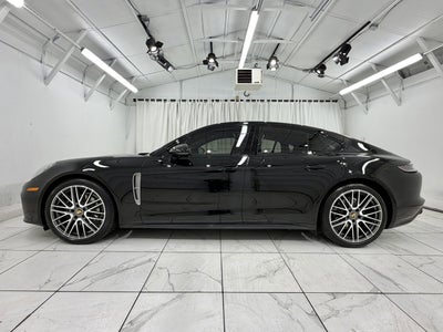 2022 Porsche Panamera 4 Platinum Edition
